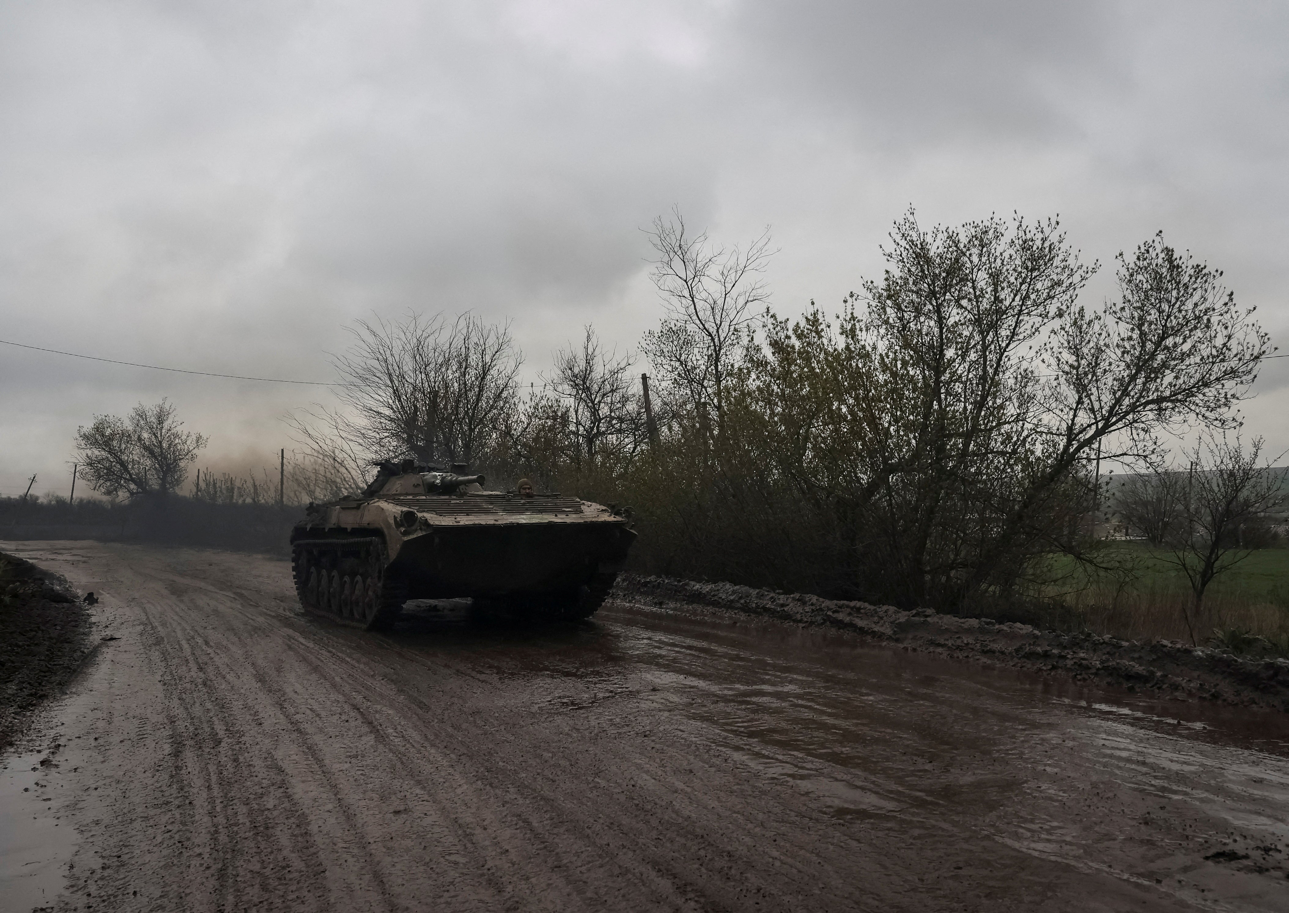 Ukraine general says Russia hopes to capture Bakhmut by Tuesday, steps up fighting