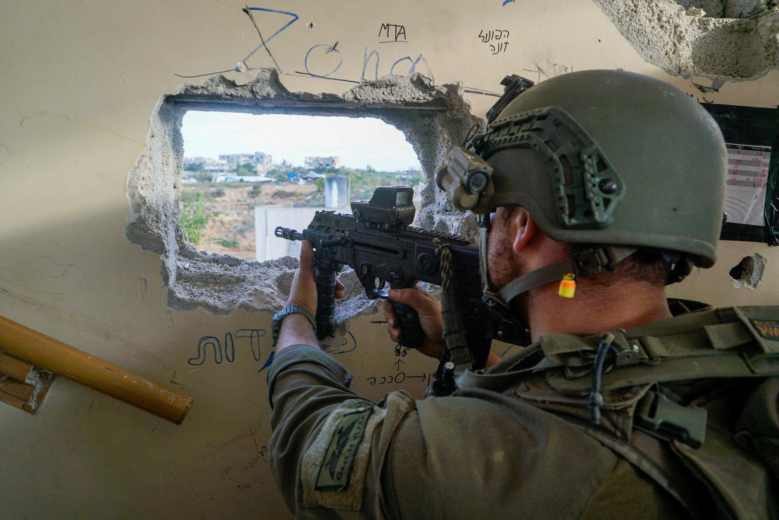 Scores reported killed in Gaza after Israel-Hamas truce collapses