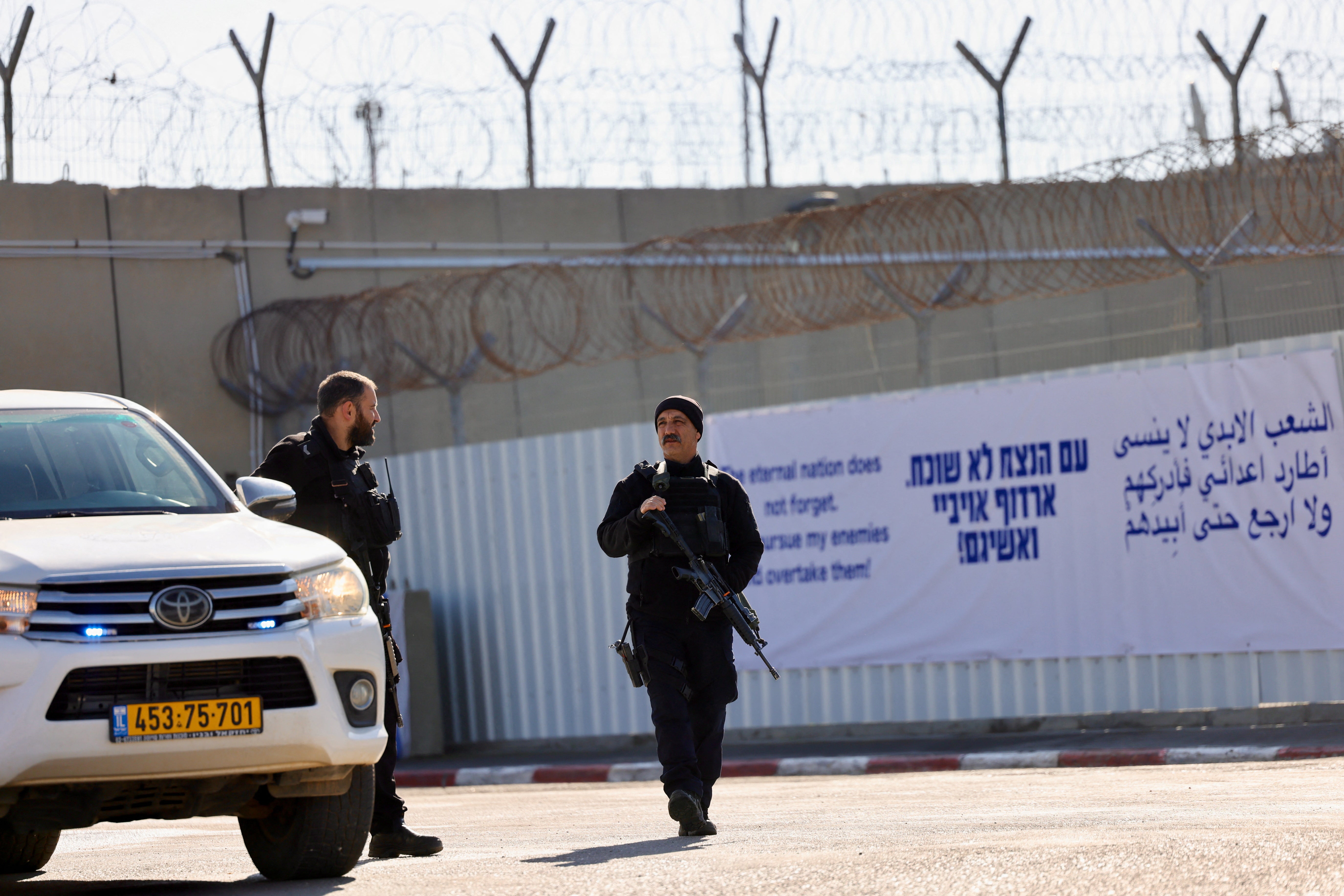 Israel releases Palestinian prisoners after delay over hostage handover disturbance