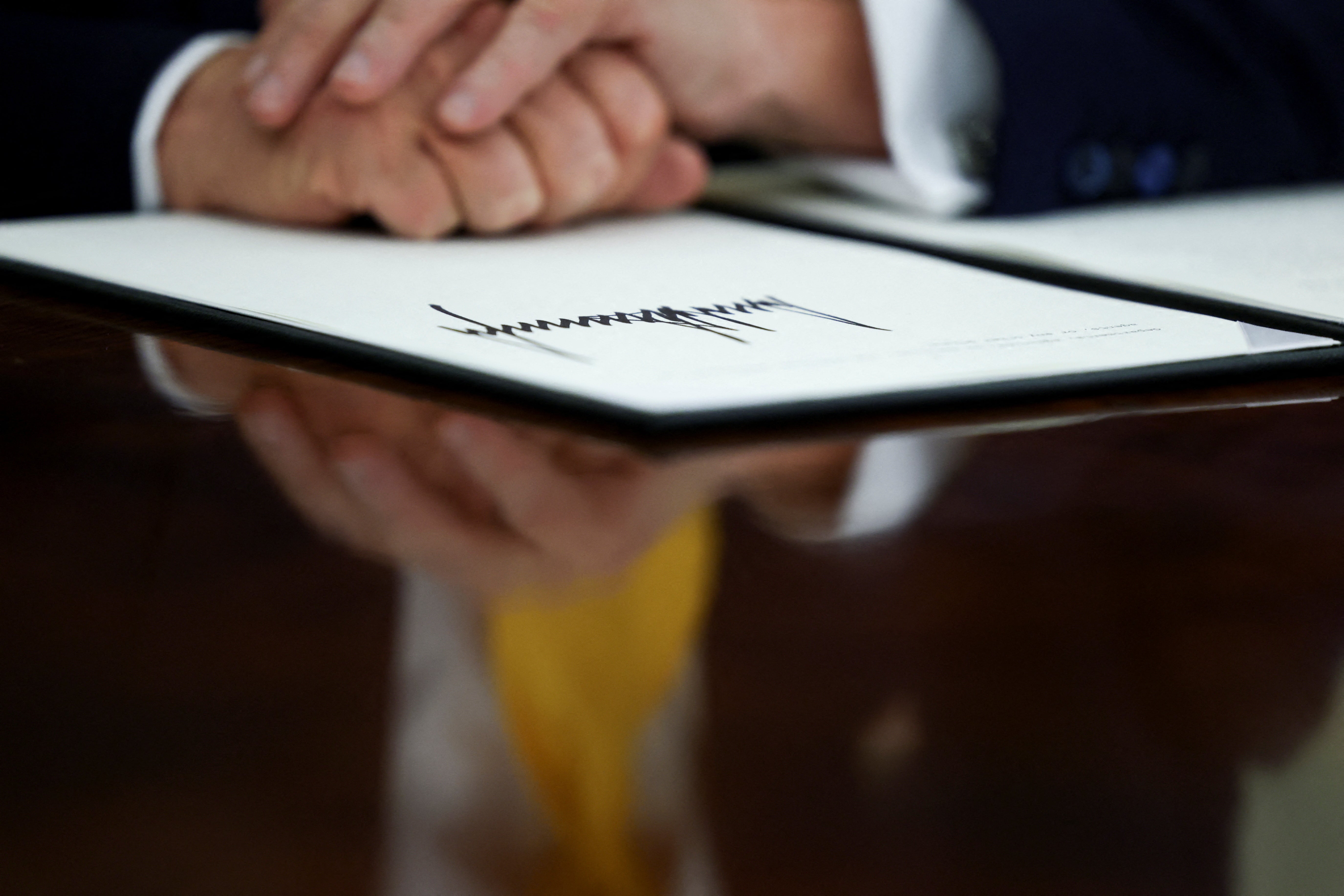 US judge blocks Trump's transgender military ban