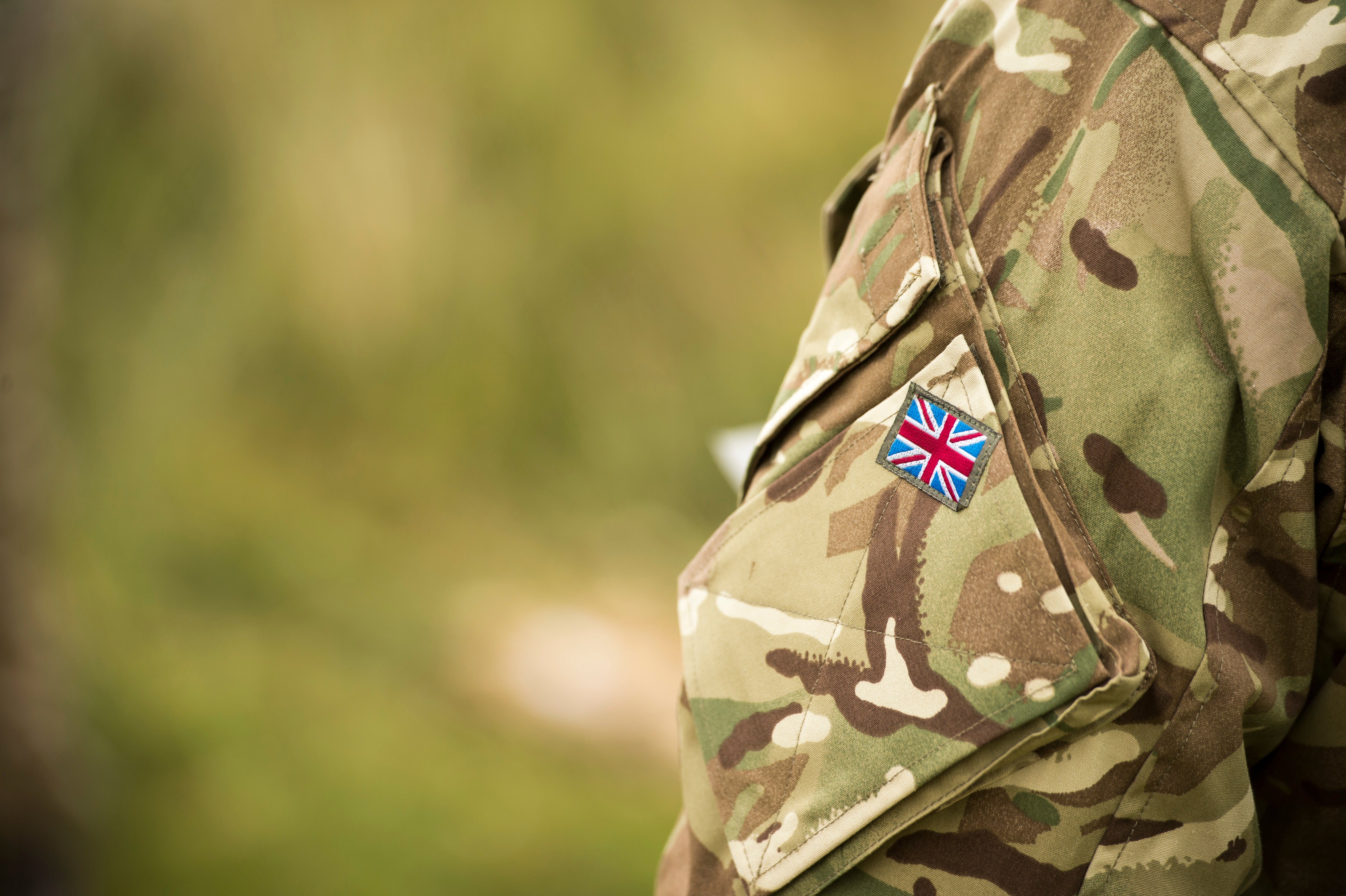 UK defense minister resigns