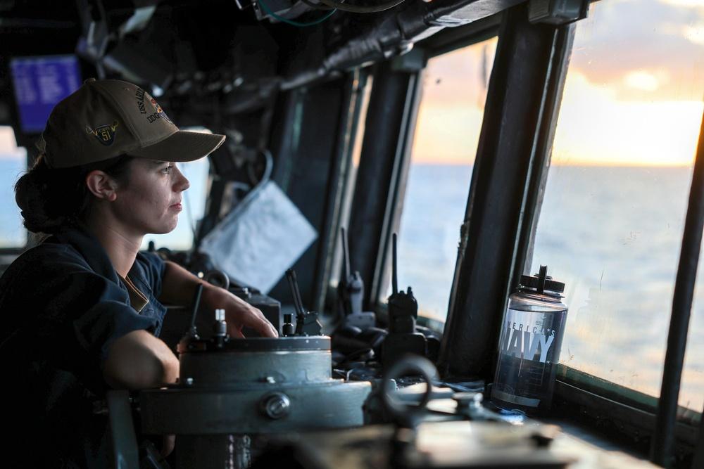 NAVY OFFERS $150K RETENTION BONUS