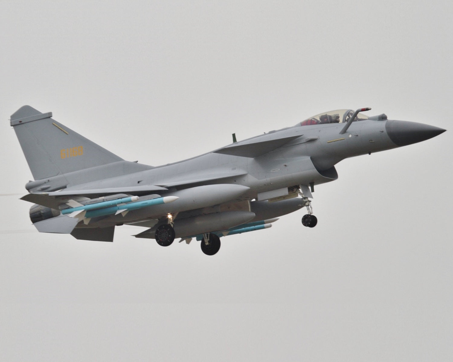 Pakistan's Chinese-made fighter downed two Indian warplanes, US officials say