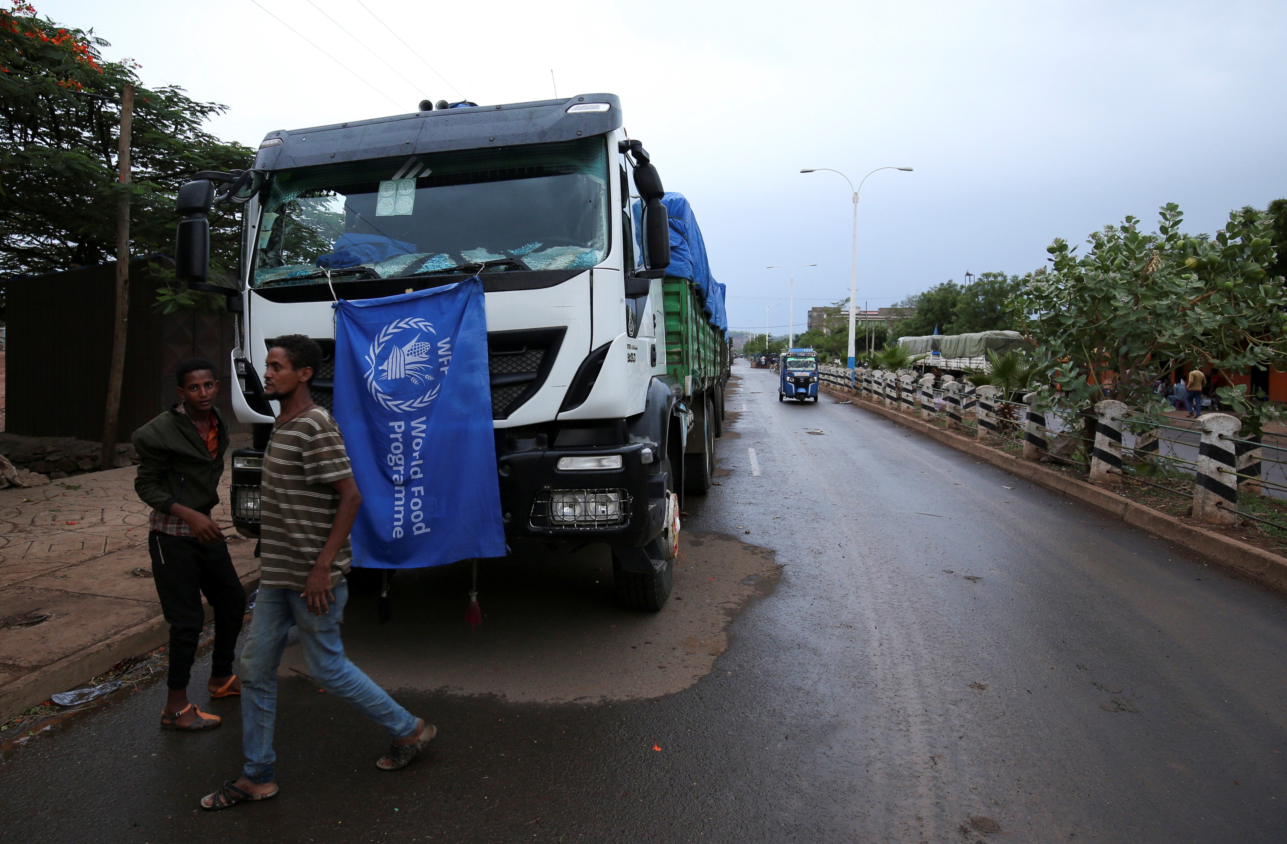 UN agency joins US in stopping Ethiopia food aid after thefts