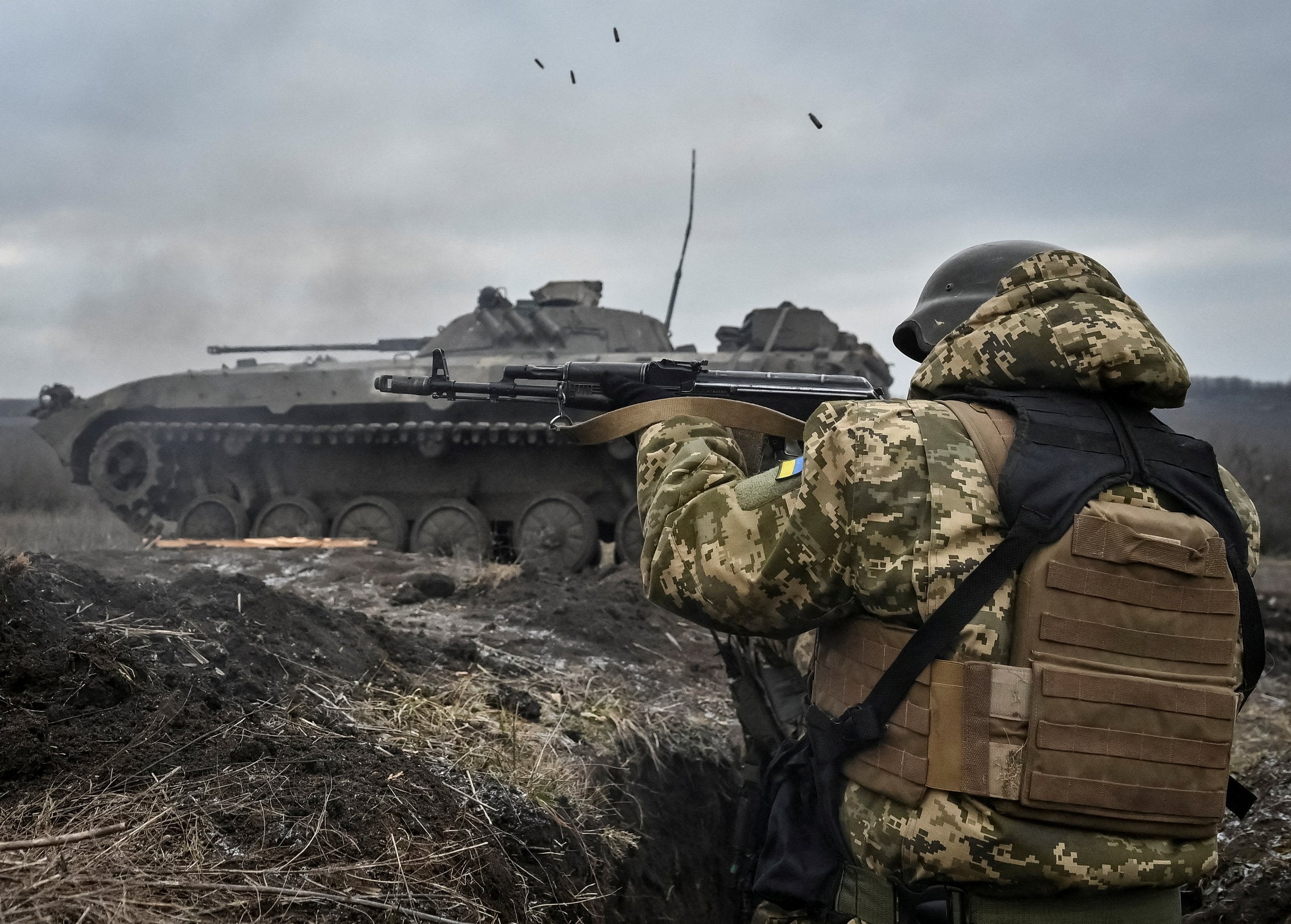 Eastern front flares as Russia probes Ukrainian lines