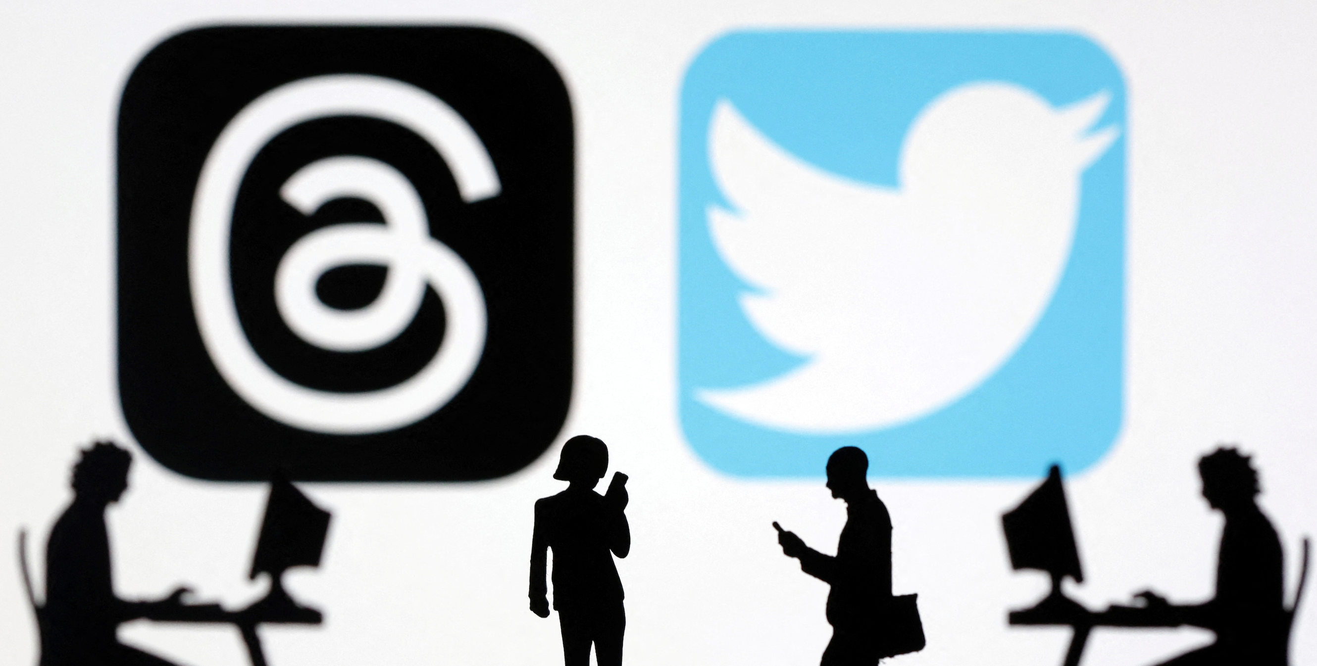 Meta Threads and Twitter app logos