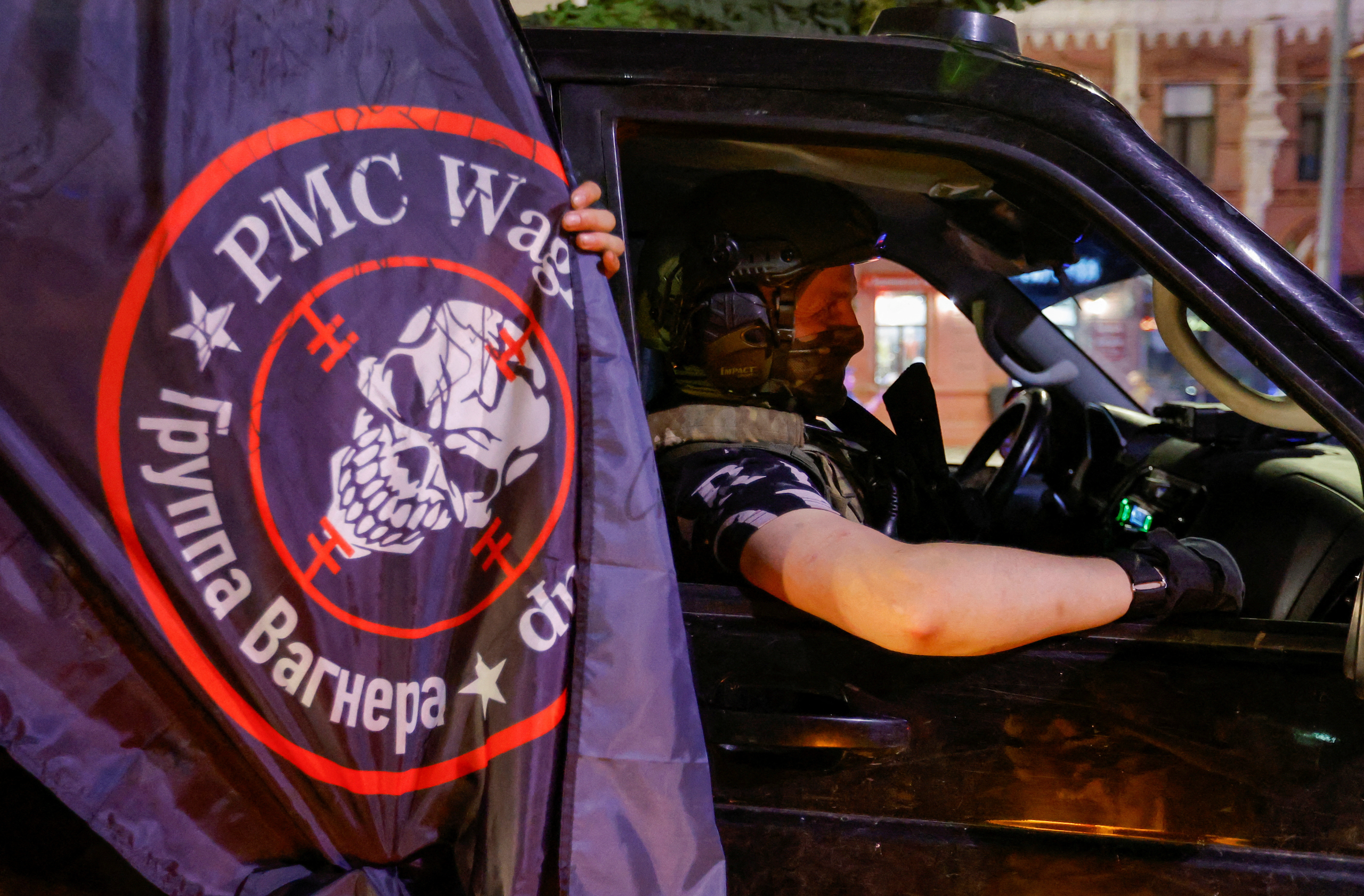 Fighters of Wagner private mercenary group pull out of the headquarters of the Southern Military District to return to base