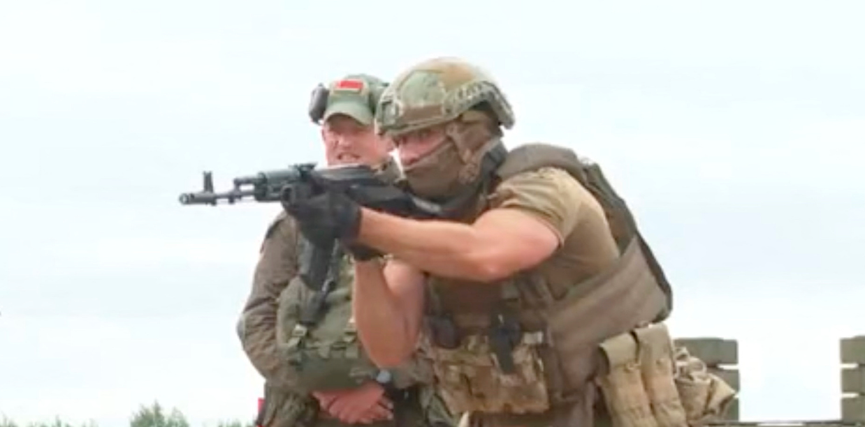 More Wagner fighters move closer to Poland border, Polish PM says