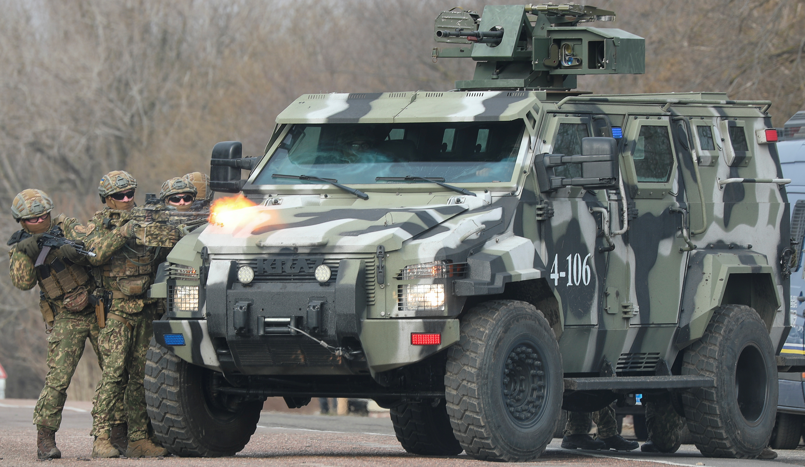 Ukraine says it thwarts attempt by Russian saboteur group to cross its northern border