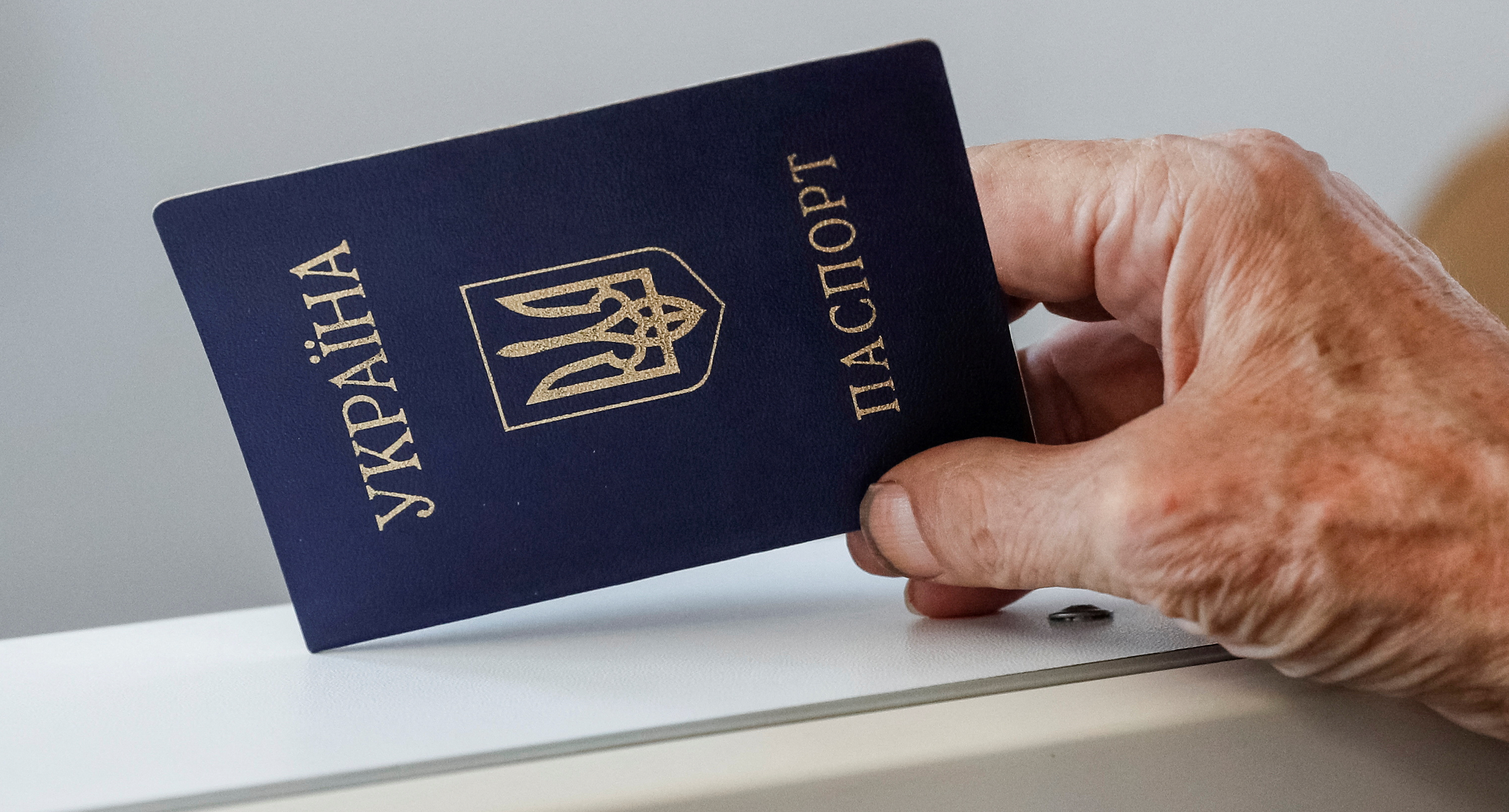 Ukrainians forced to become Russian citizens, US-backed research finds