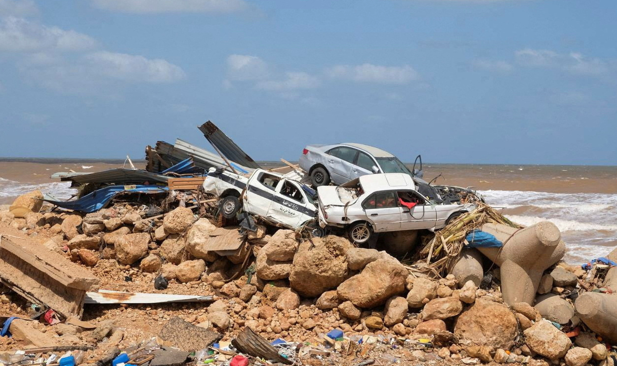 Libya hunts for those to blame for thousands of flood deaths