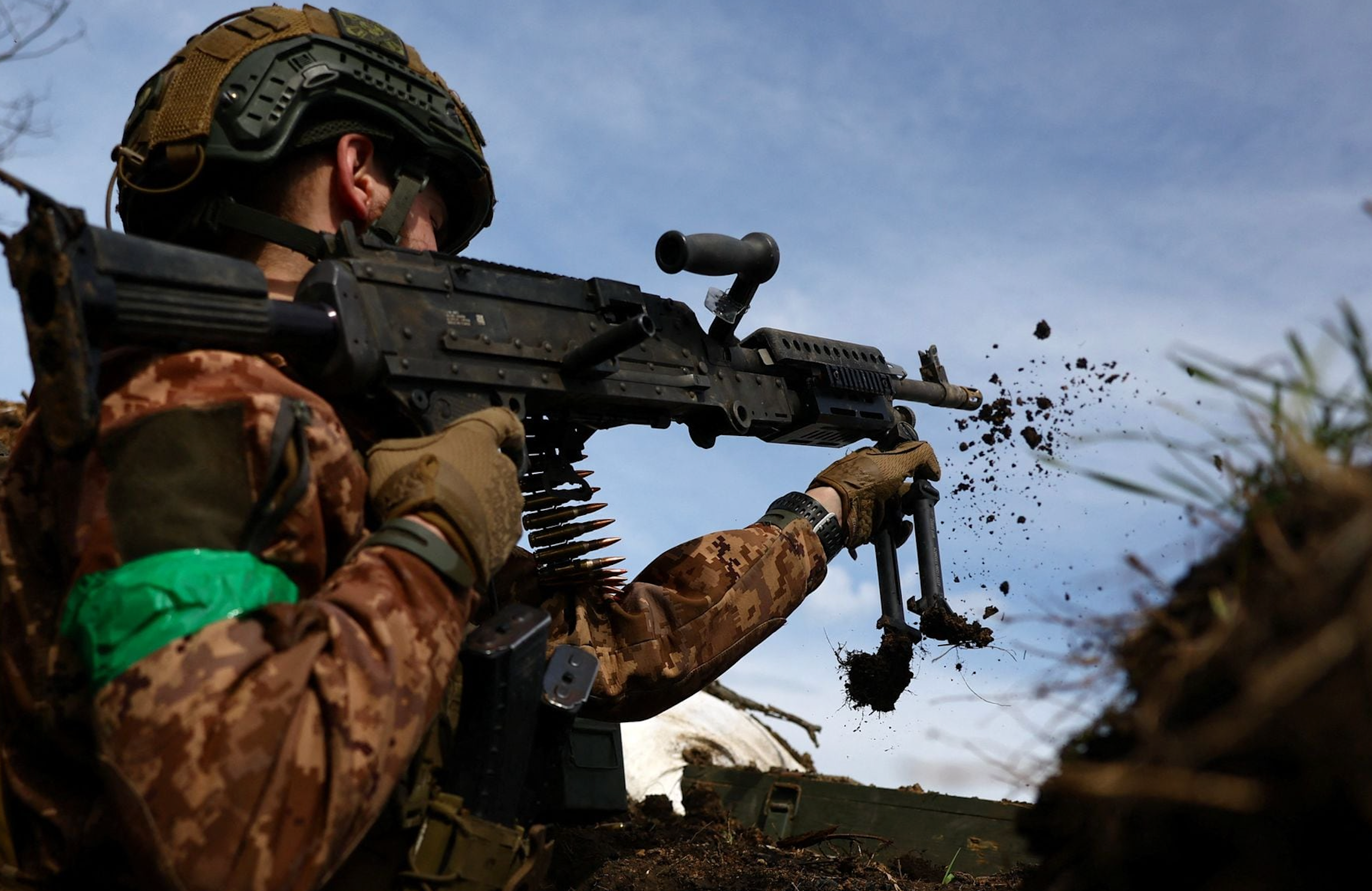 Ukraine says troops repel Russian attacks along front line