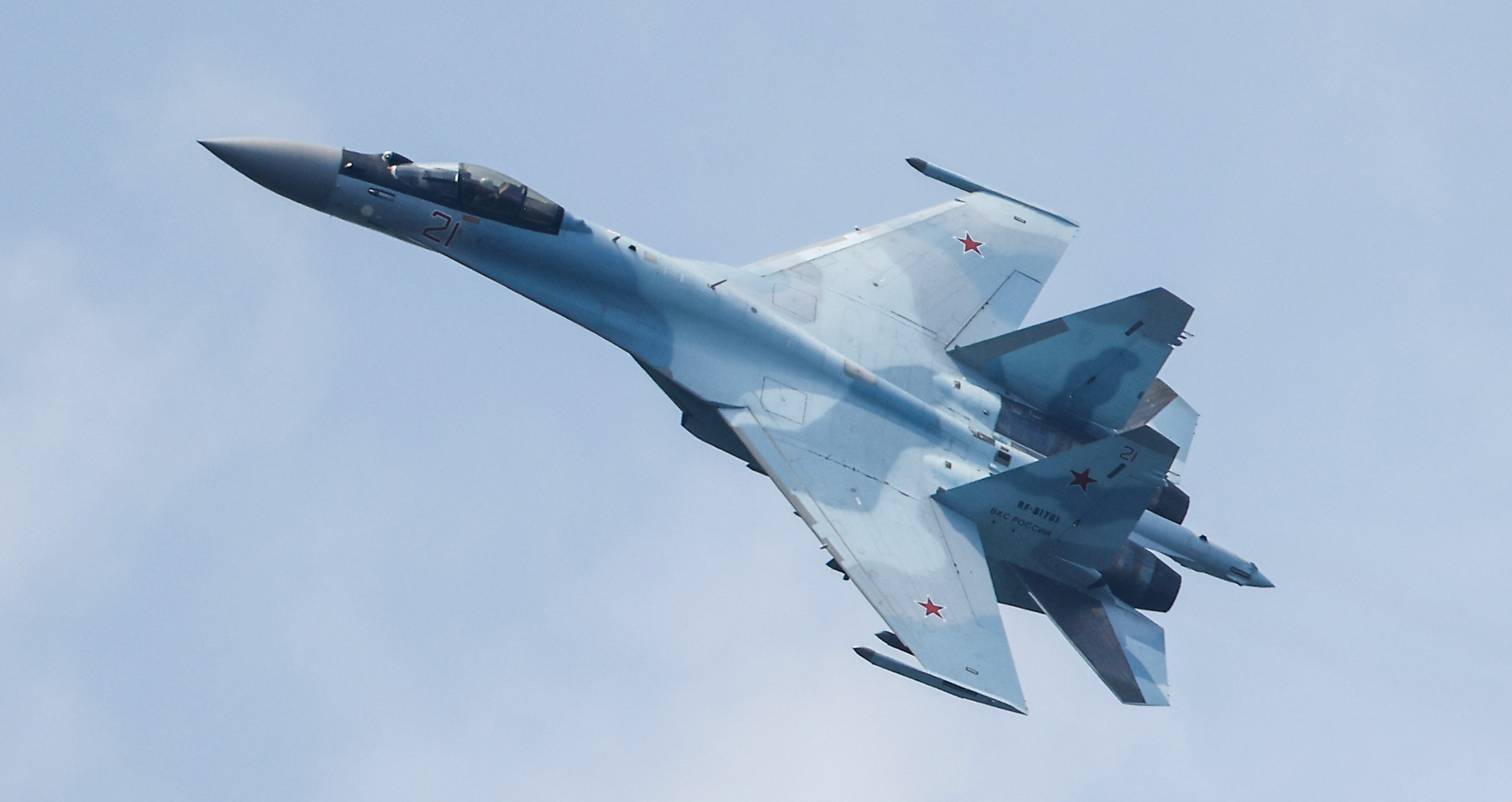 Iran finalizes deal to buy Russian fighter jets, Tasnim reports