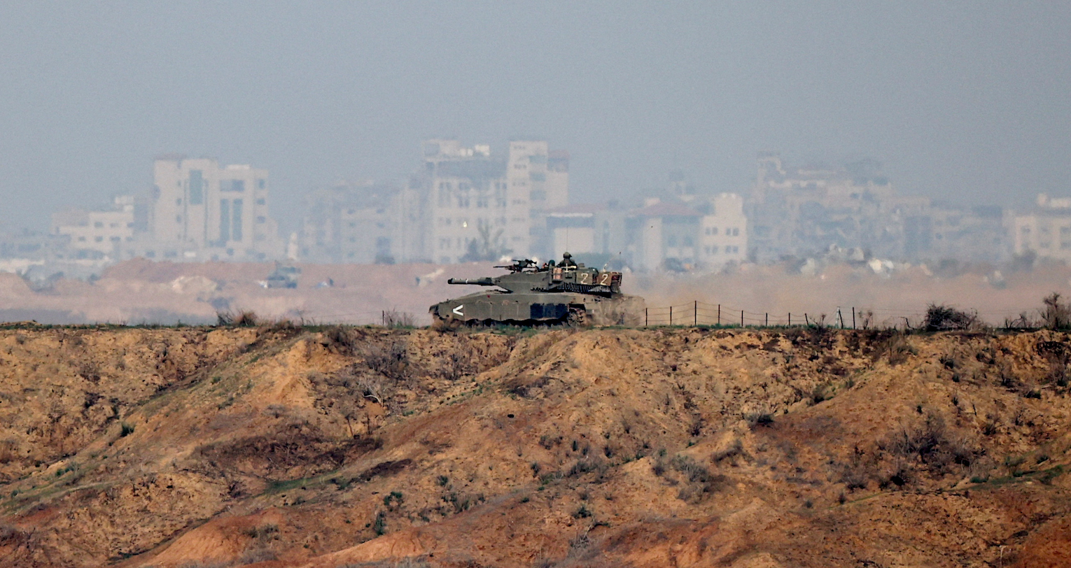 Hundreds more Palestinians killed as Israel pursues Hamas in south Gaza