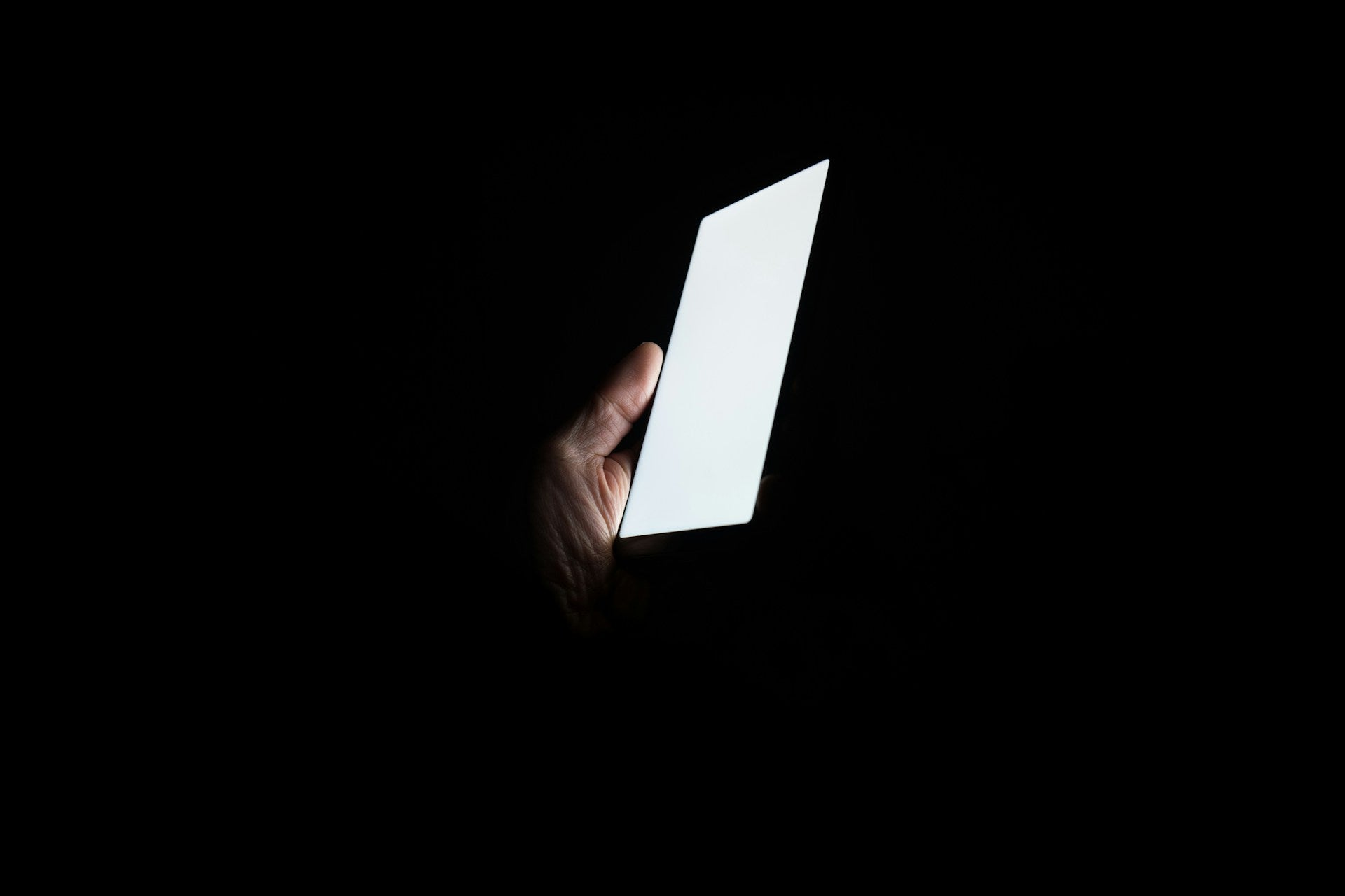 US Air Force employee charged with disclosing classified information on dating website