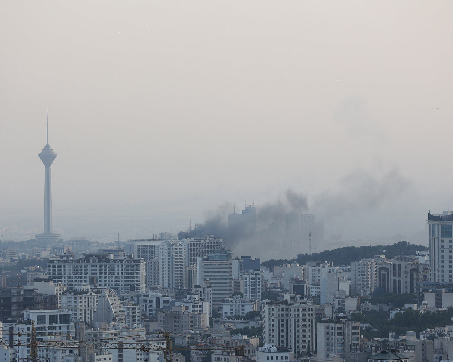 China evacuates 1,600 from Iran and hundreds from Israel, warns of border congestion