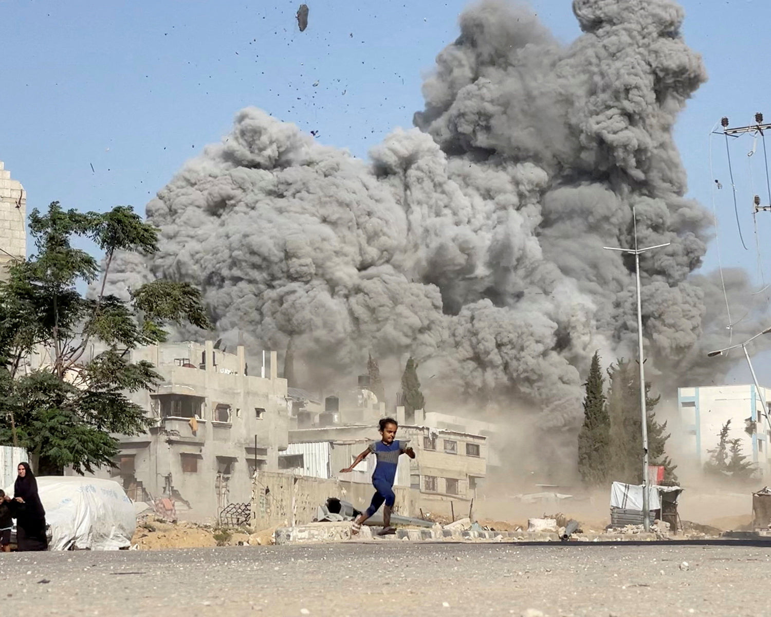 No aid supplies left, staff starves in Gaza, Norwegian Refugee Council says