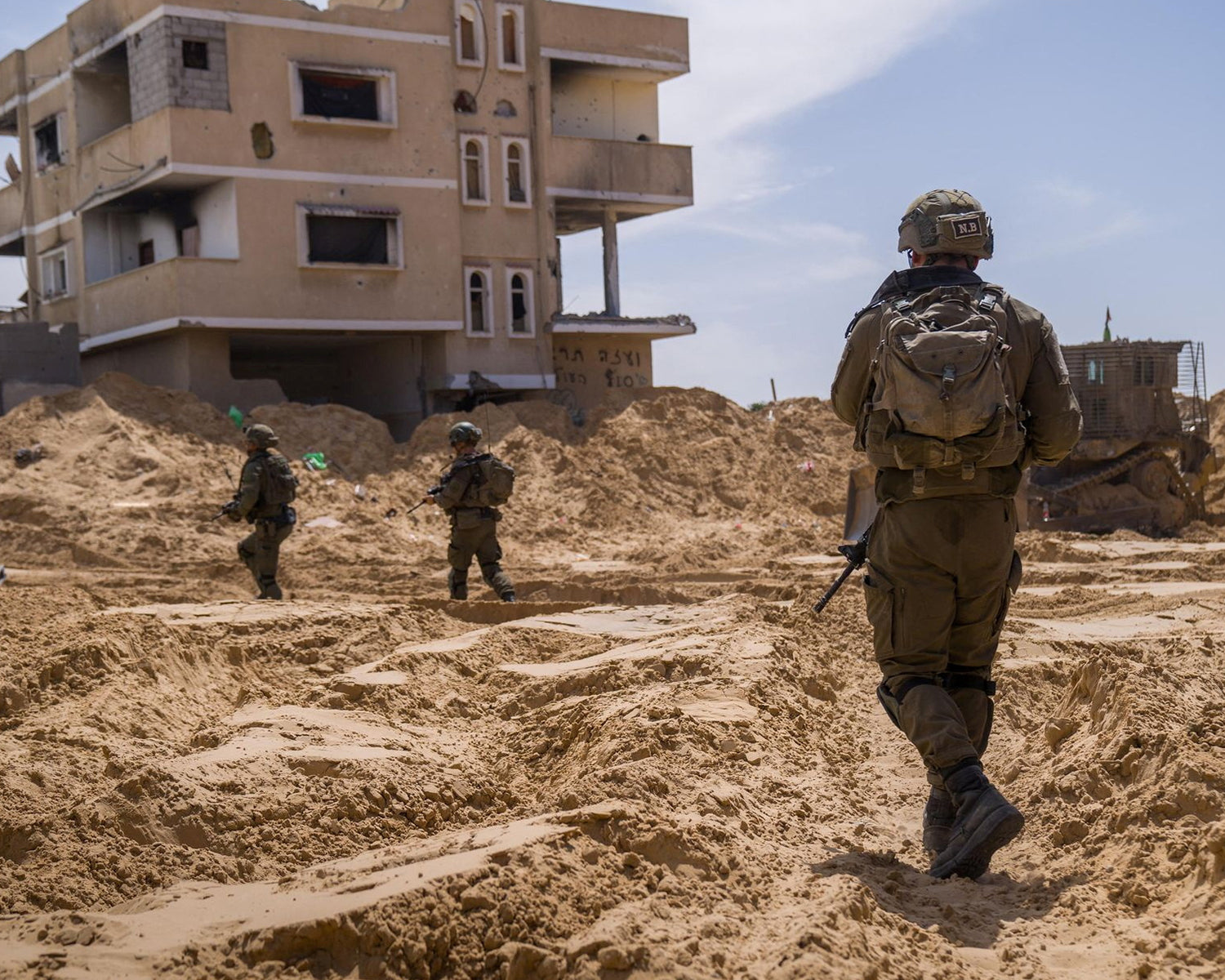 Israel flattens Rafah ruins; Gazans fear plan to herd them there