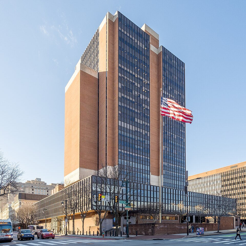 The James A. Byrne U.S. Courthouse in Philadelphia, home to the Third Circuit Court of Appeals, which issued two major Second Amendment rulings on October 13, 2026. (Photo: Ajay Suresh, CC BY 2.0)
