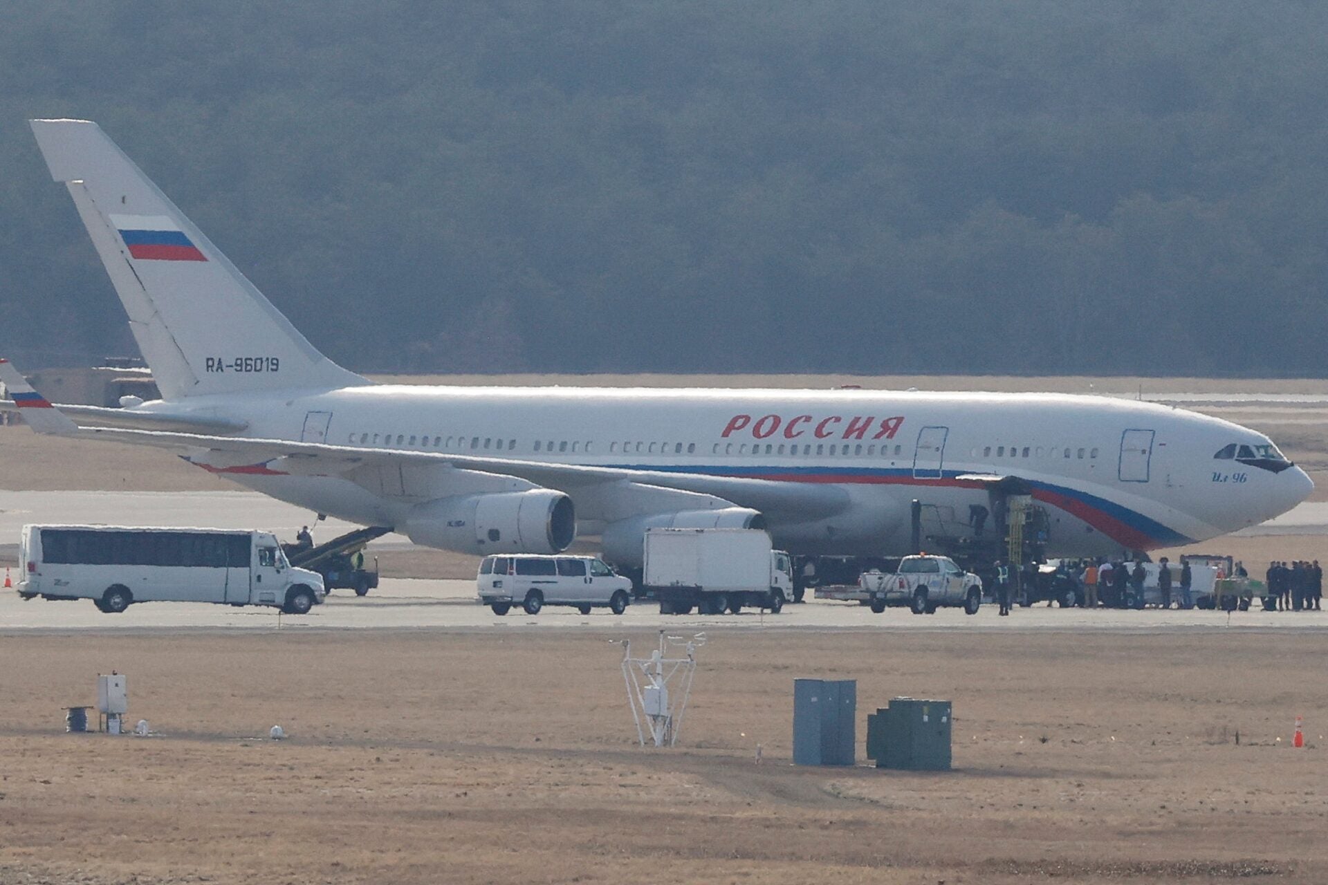 Putin’s presidential planes took away Ukrainian children for adoption, report alleges