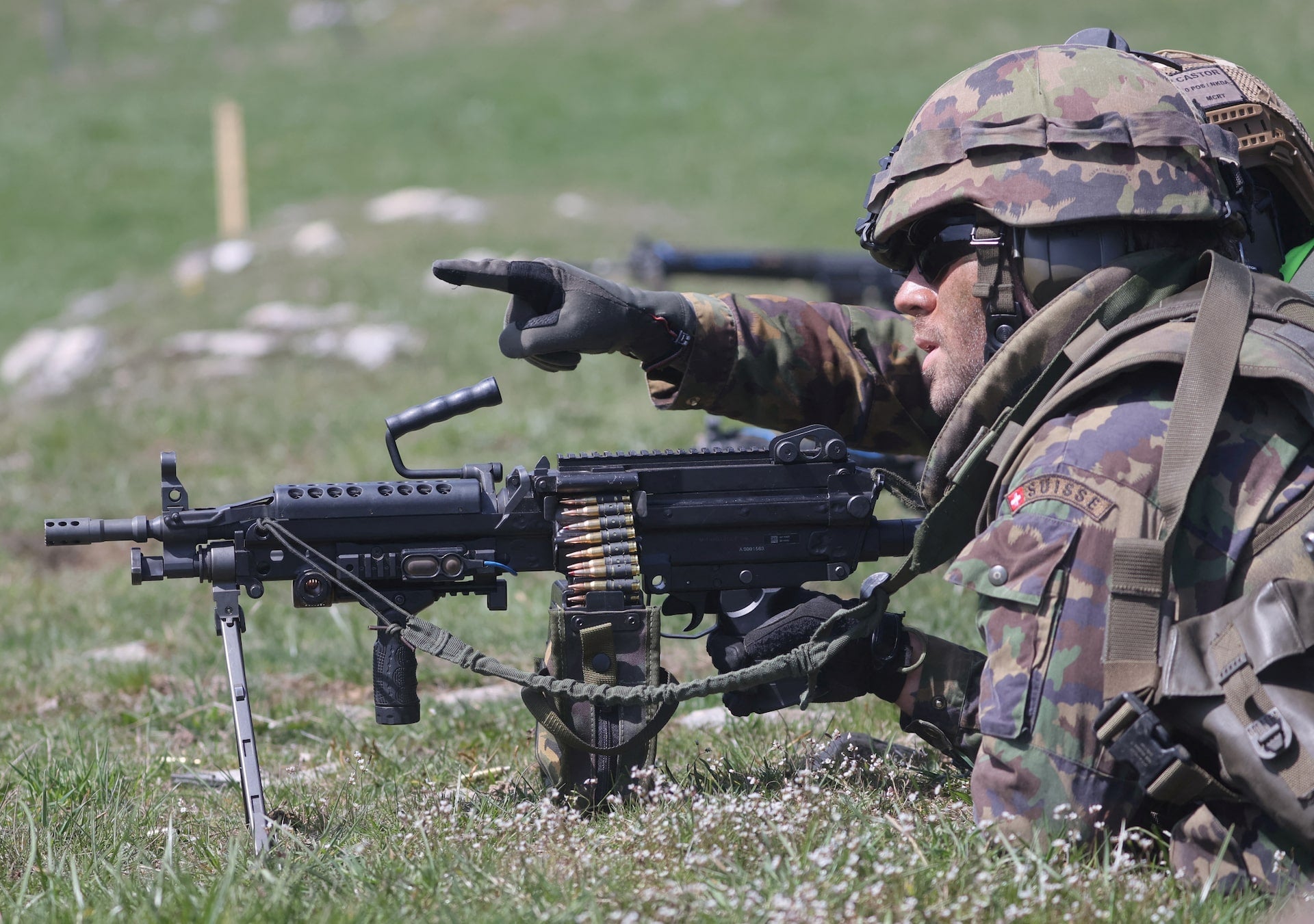 Swiss could contribute to peacekeeping in Ukraine, army chief says