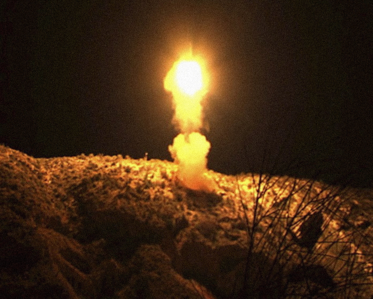 Iran's Revolutionary Guards take lead in wartime decisions, sources say