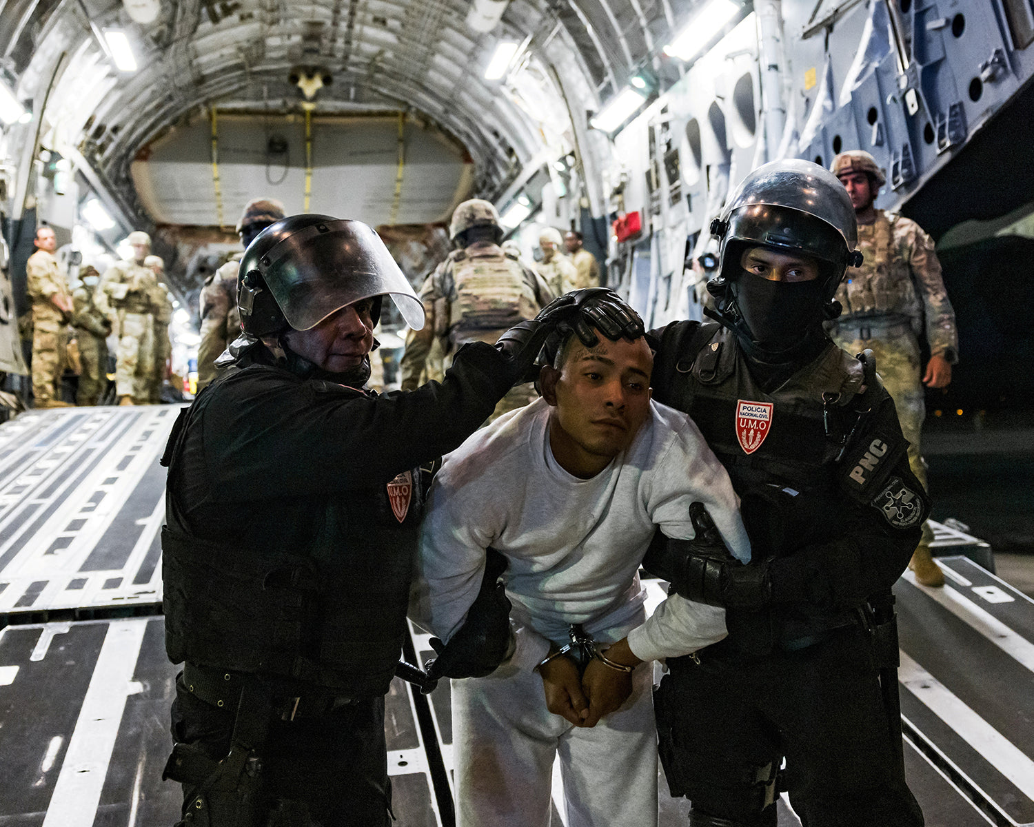 El Salvador blocking access to legal representation for deportees