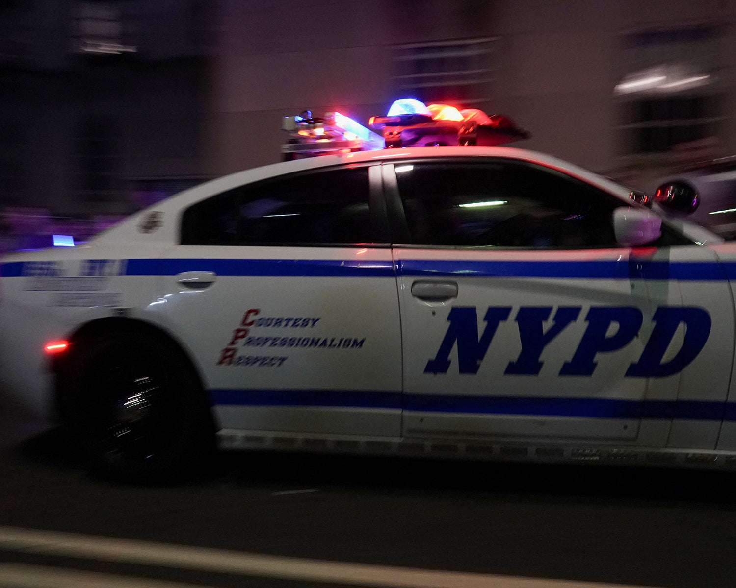 Shooter in New York skyscraper left note blaming NFL for brain injury, mayor says