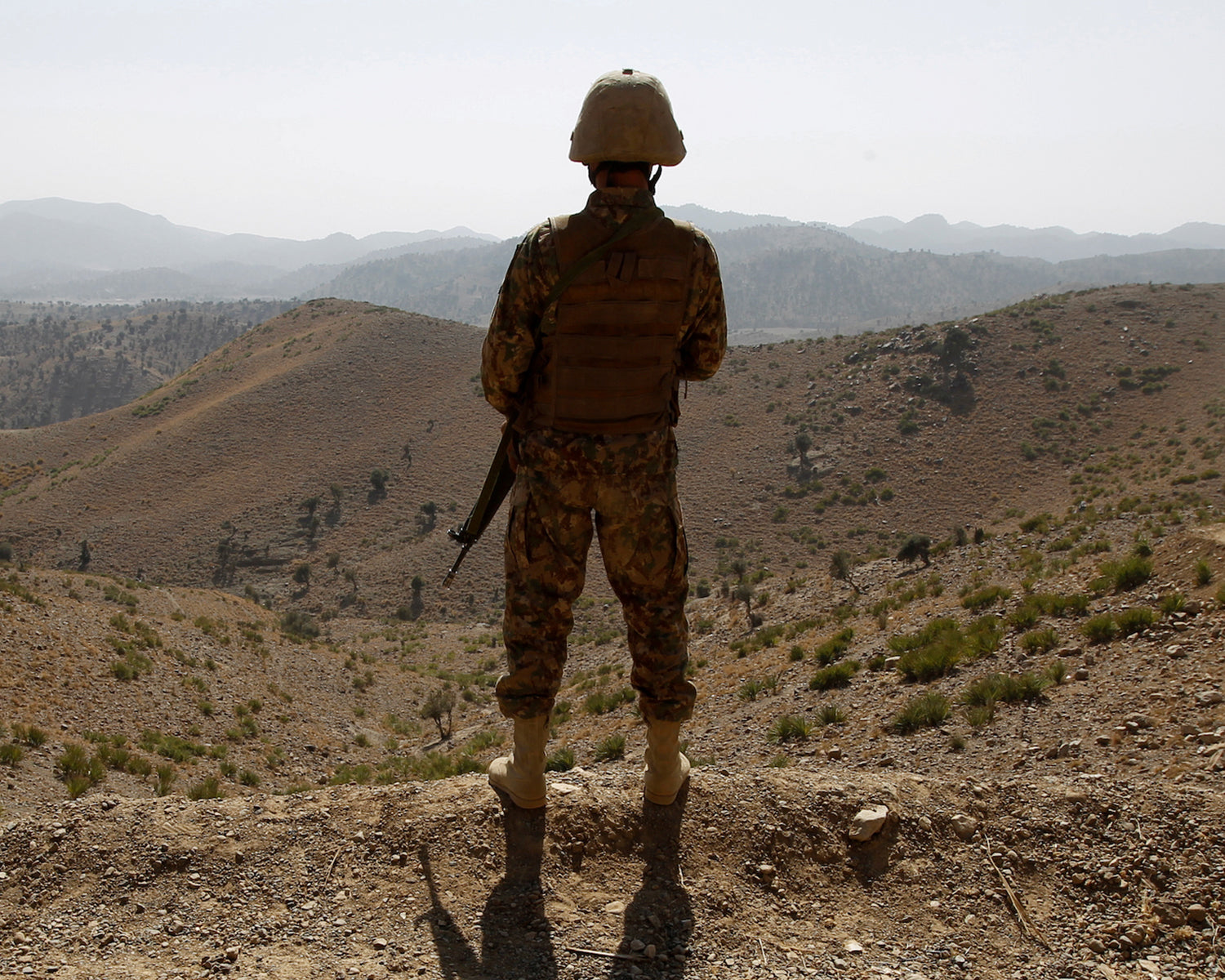 Attacks show Pakistan faces two insurgencies on two fronts