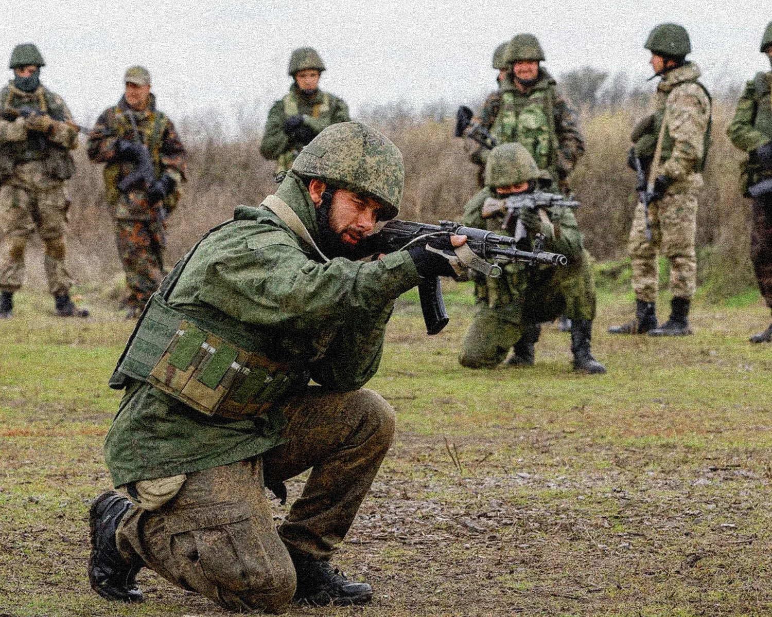 Over 422,000 signed contracts with Russian army in 2025, down from previous year