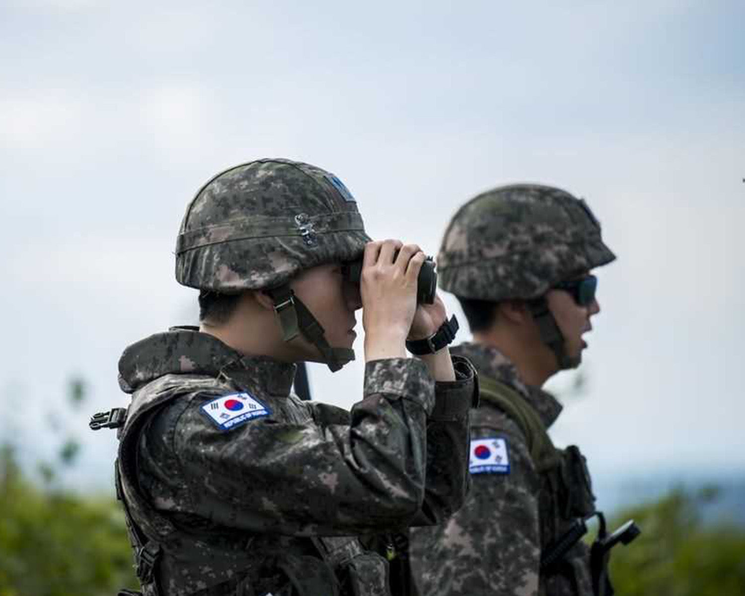 SKorea says it fired warning shots after NKorea troops crossed demarcation line