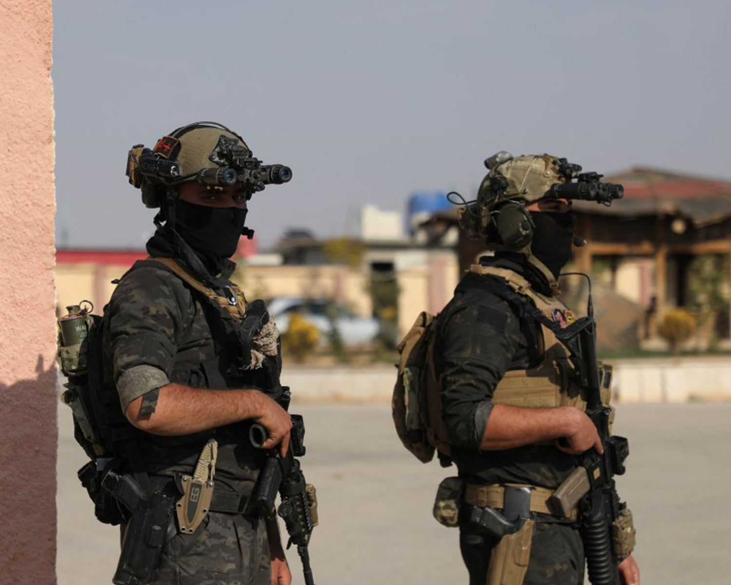 Syria sets deadline for “small groups” to join defense ministry