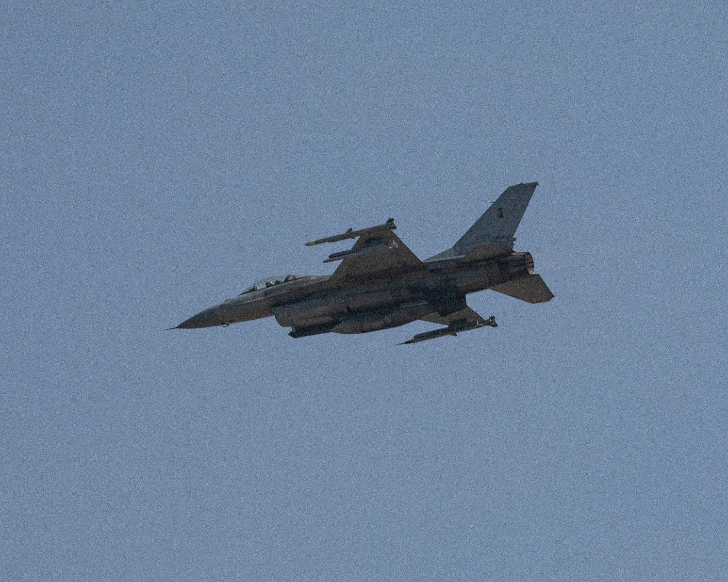 Cambodian soldiers describe “toxic gas” after Thai airstrikes