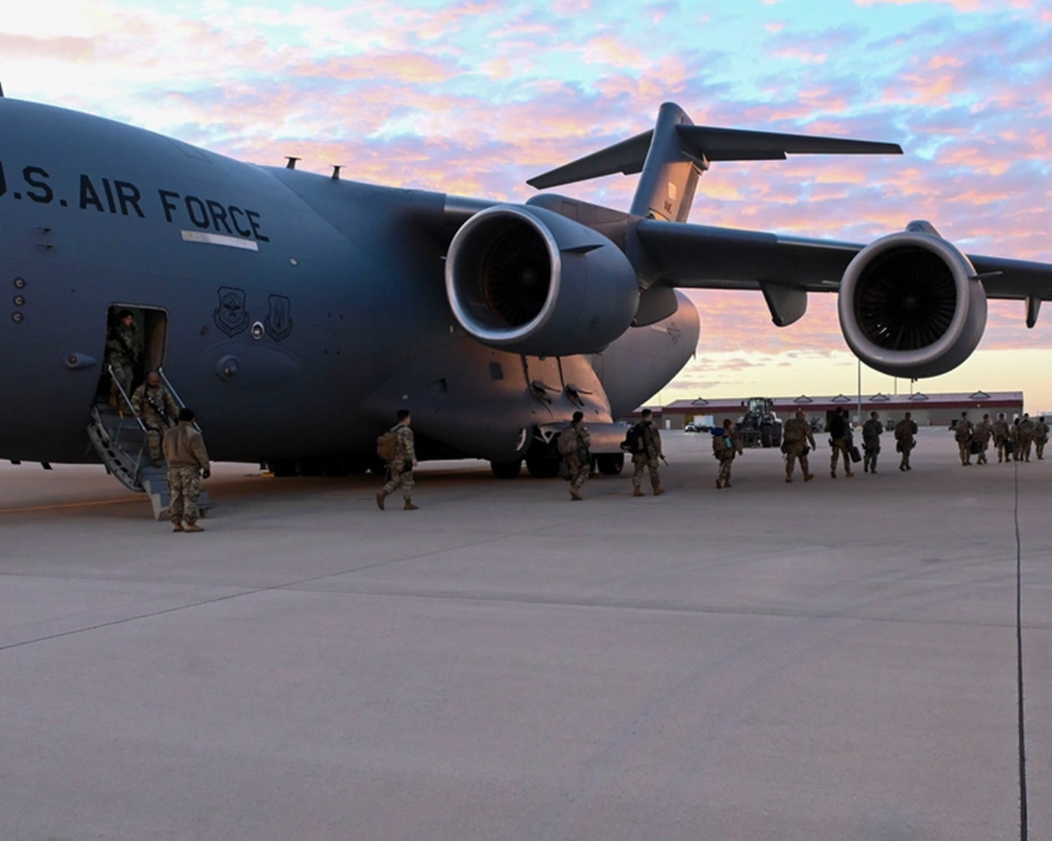 Feds plan to build largest US migrant detention center on Fort Bliss
