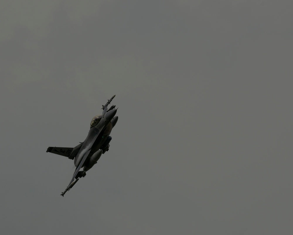 Dutch PM says talks on F-16s for Ukraine progressing