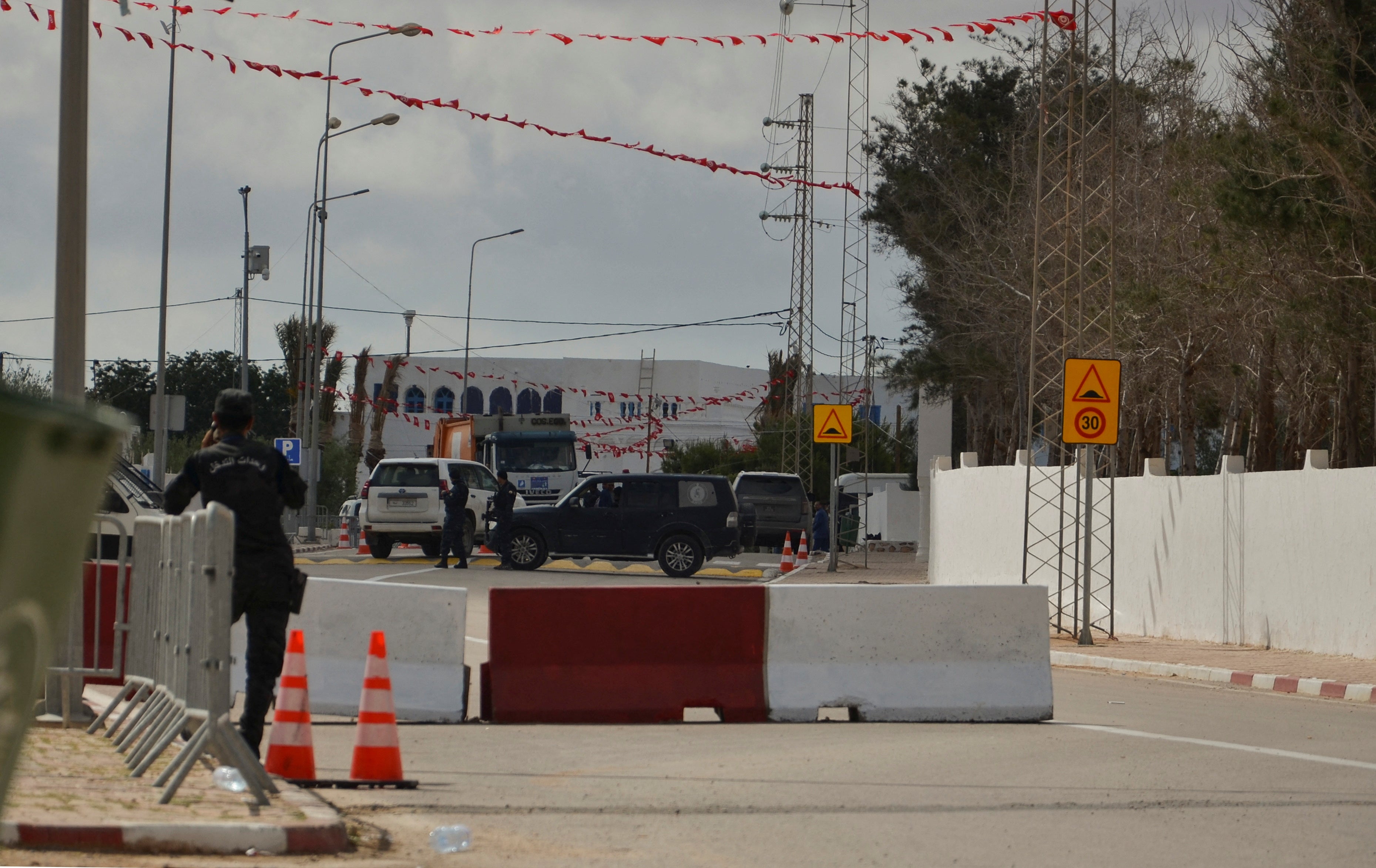 Tunisia synagogue attack toll up to six, local media says