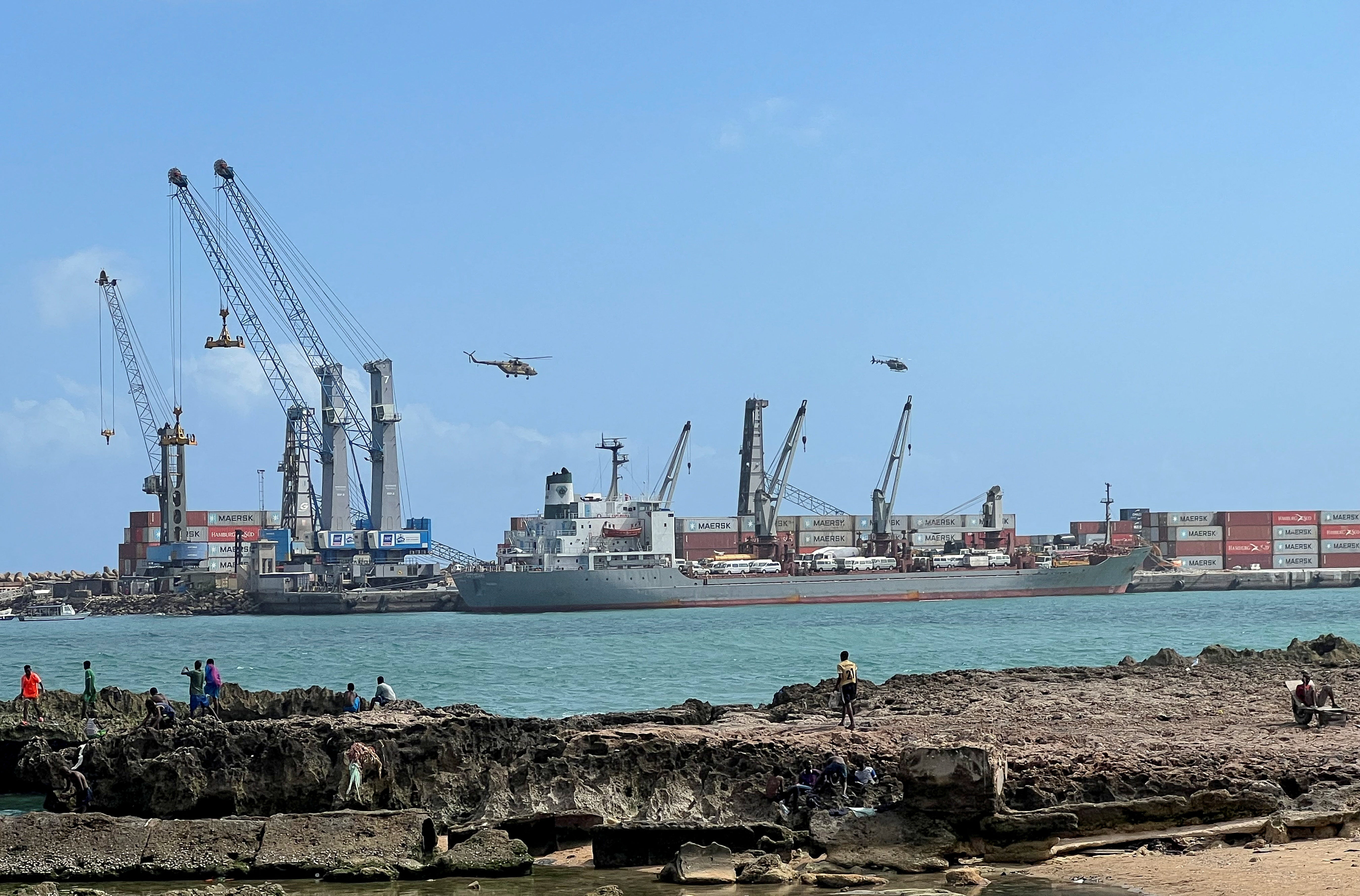 Egyptian warship delivers more arms to Somalia, officials say