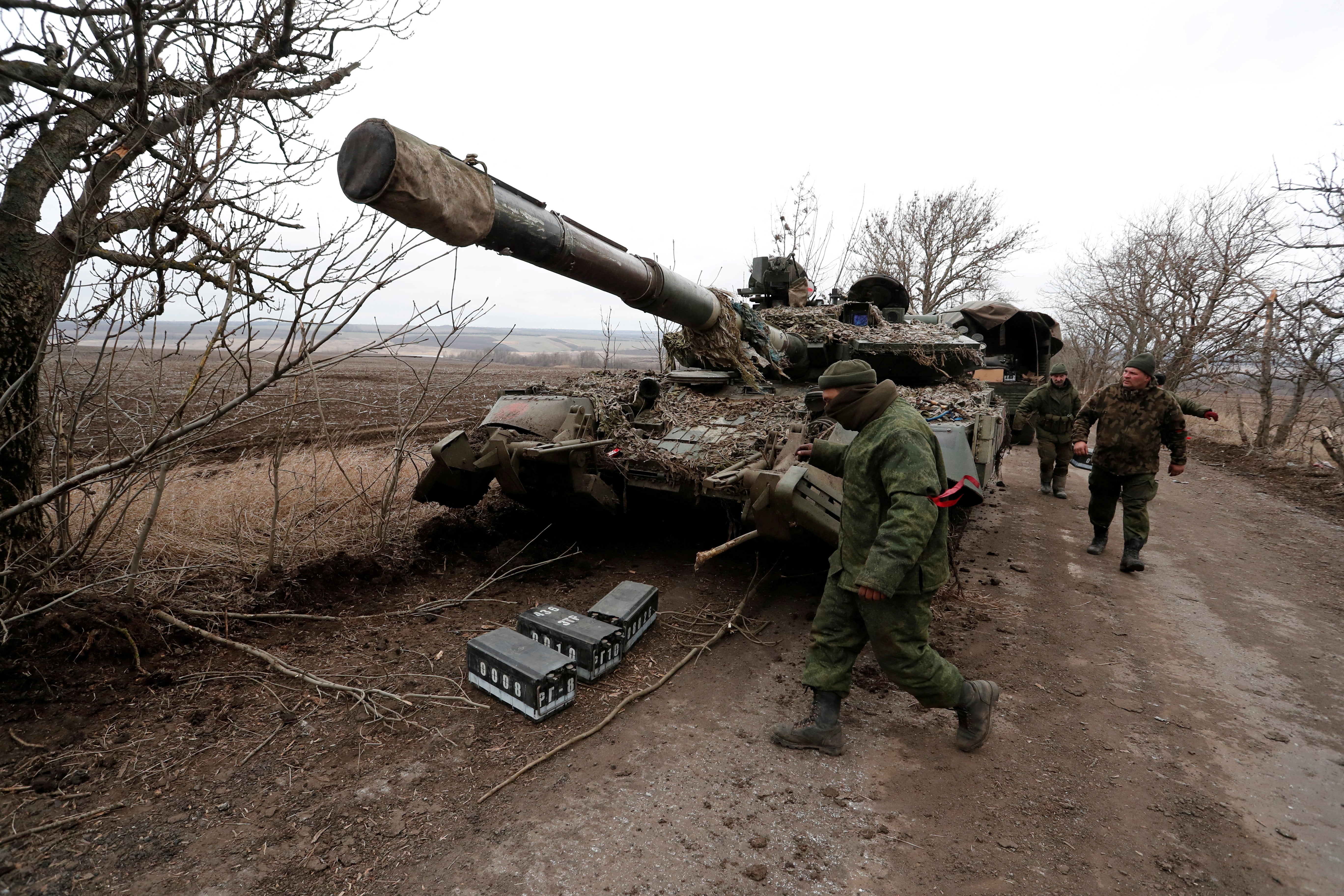 Russia advancing into east Ukrainian town of Selydove, Russian media says