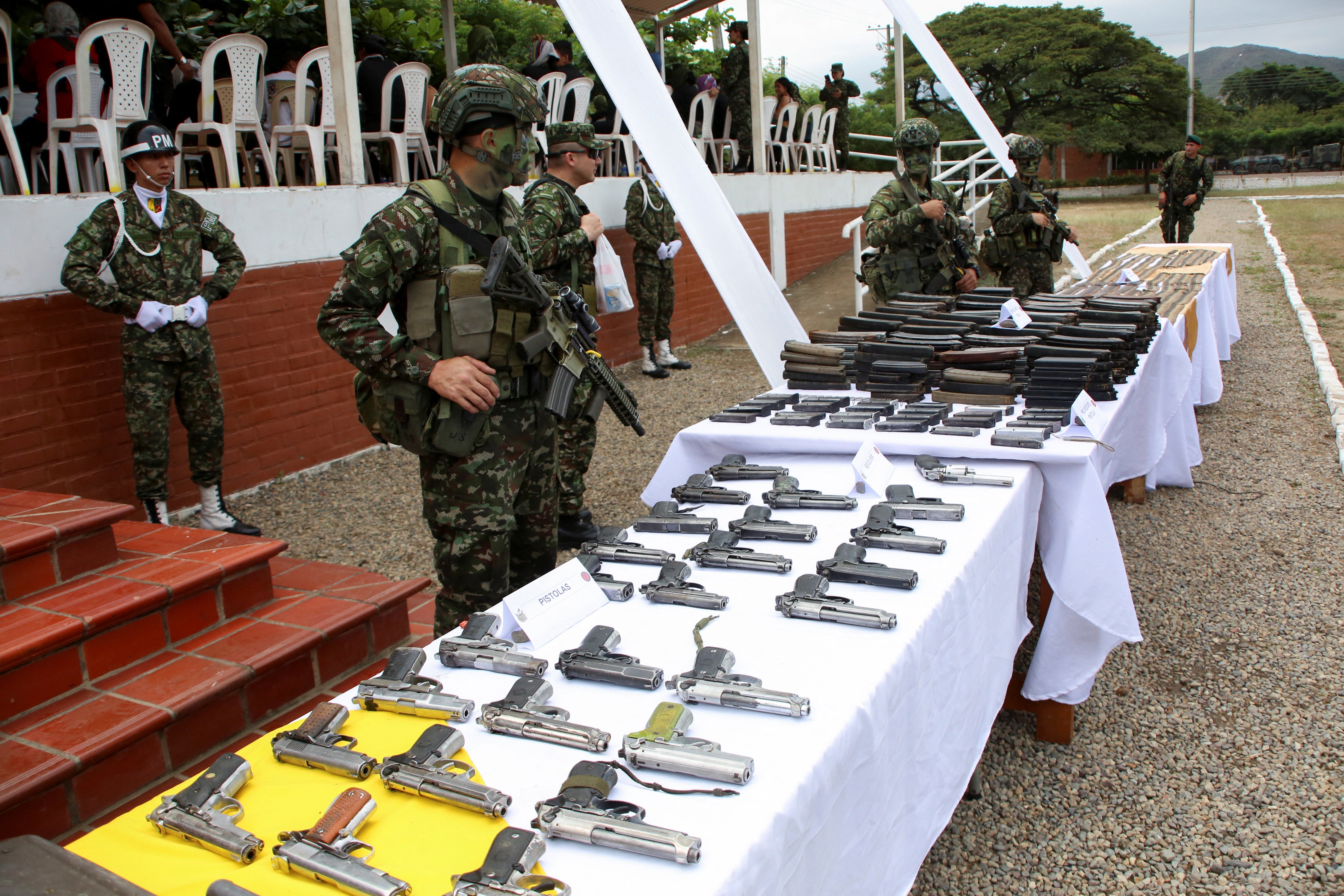 Colombia's Army says 20 minors desert FARC faction