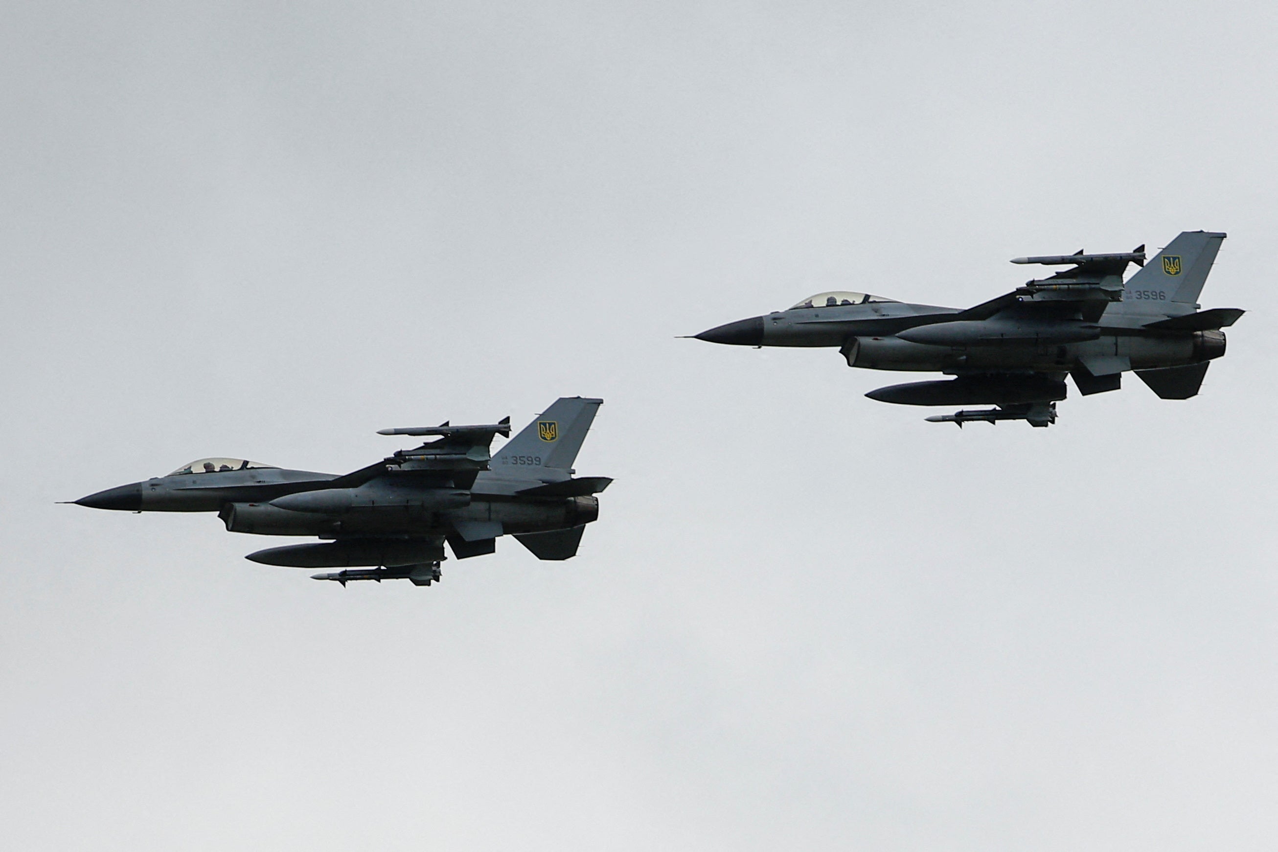 Netherlands delivers final two promised F-16's for training Ukrainian pilots