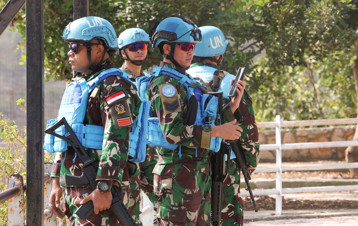 UN peacekeepers in Lebanon stay put, despite Israel asking them to move