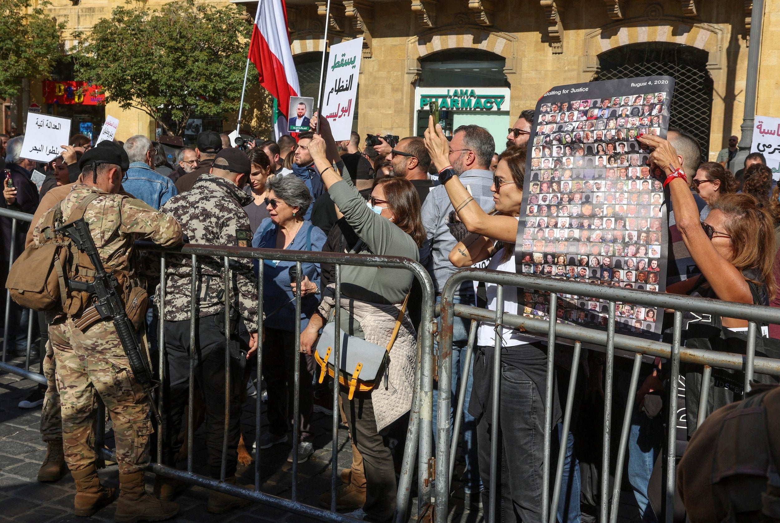 Tension in Lebanon rises as elites bury blast probe