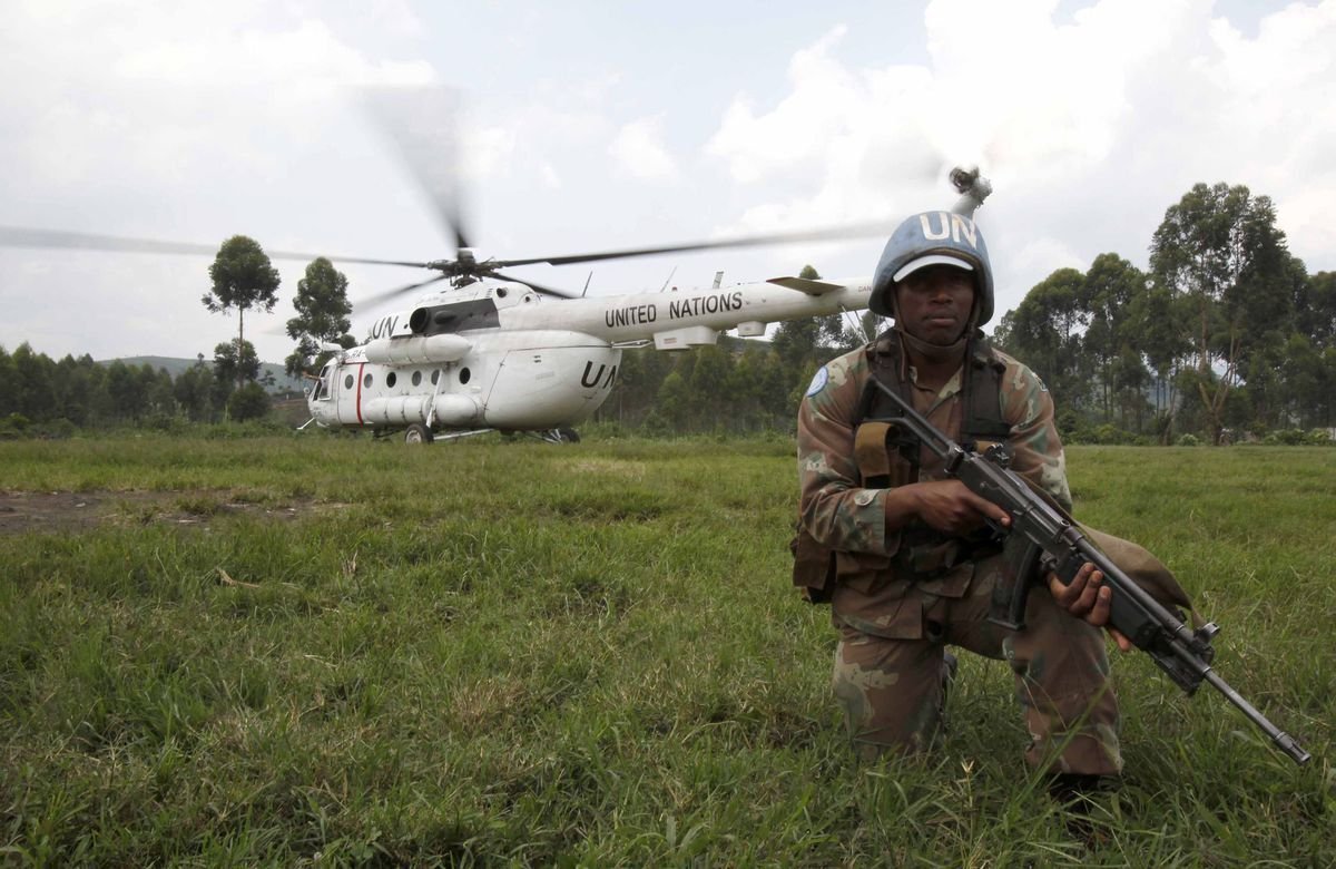 One peacekeeper killed in Congo after UN chopper takes fire