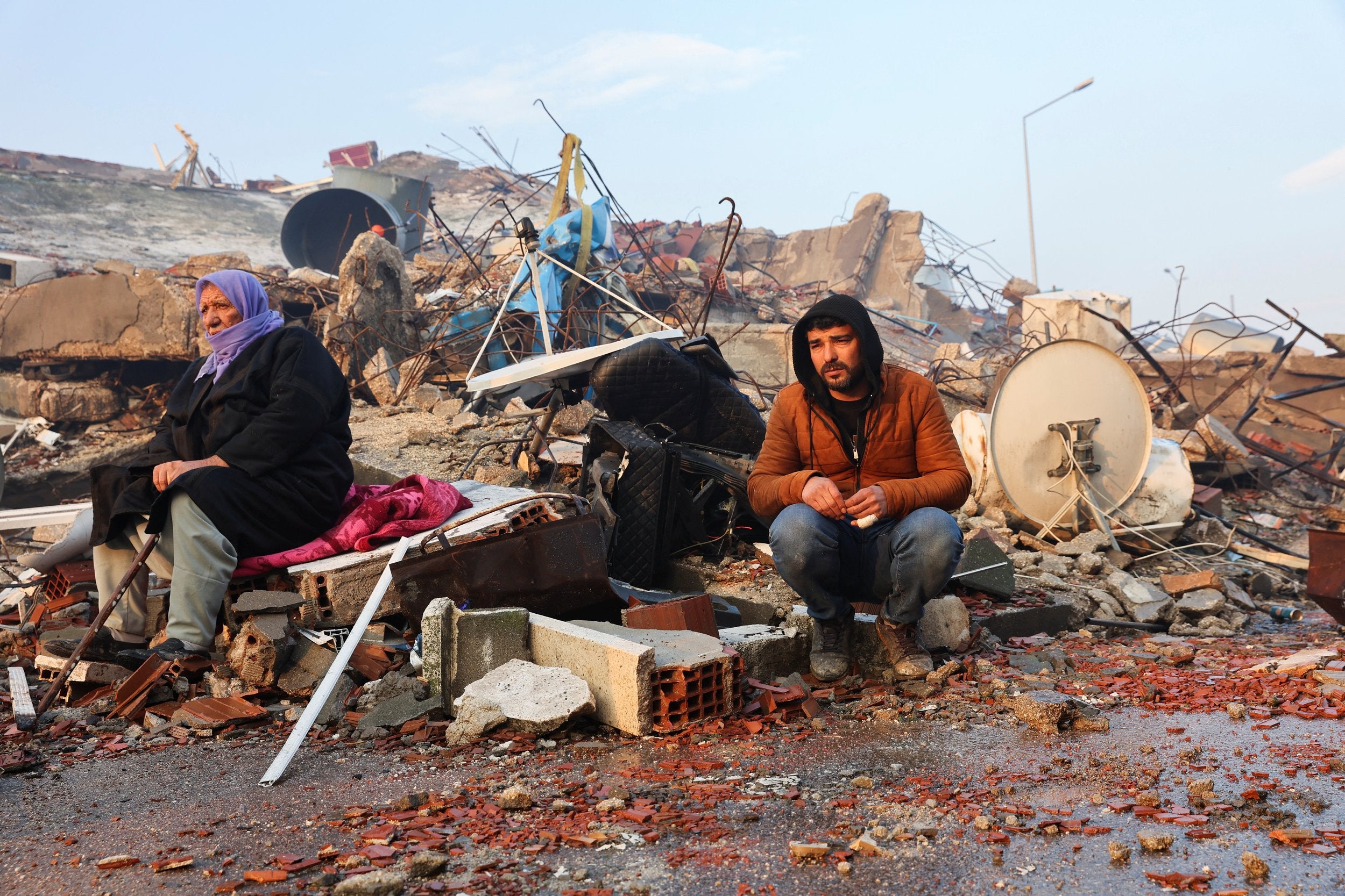 Rescuers race against time as Turkey-Syria quake death toll passes 5,000