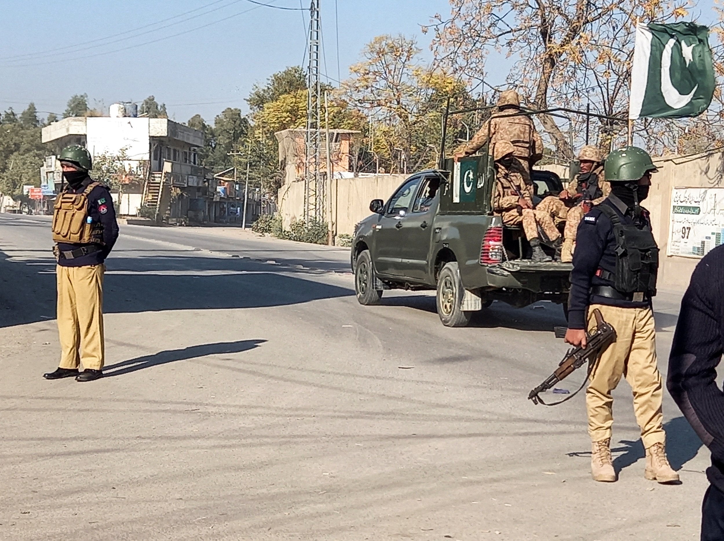 Pakistani Taliban claim killing of two intelligence officials