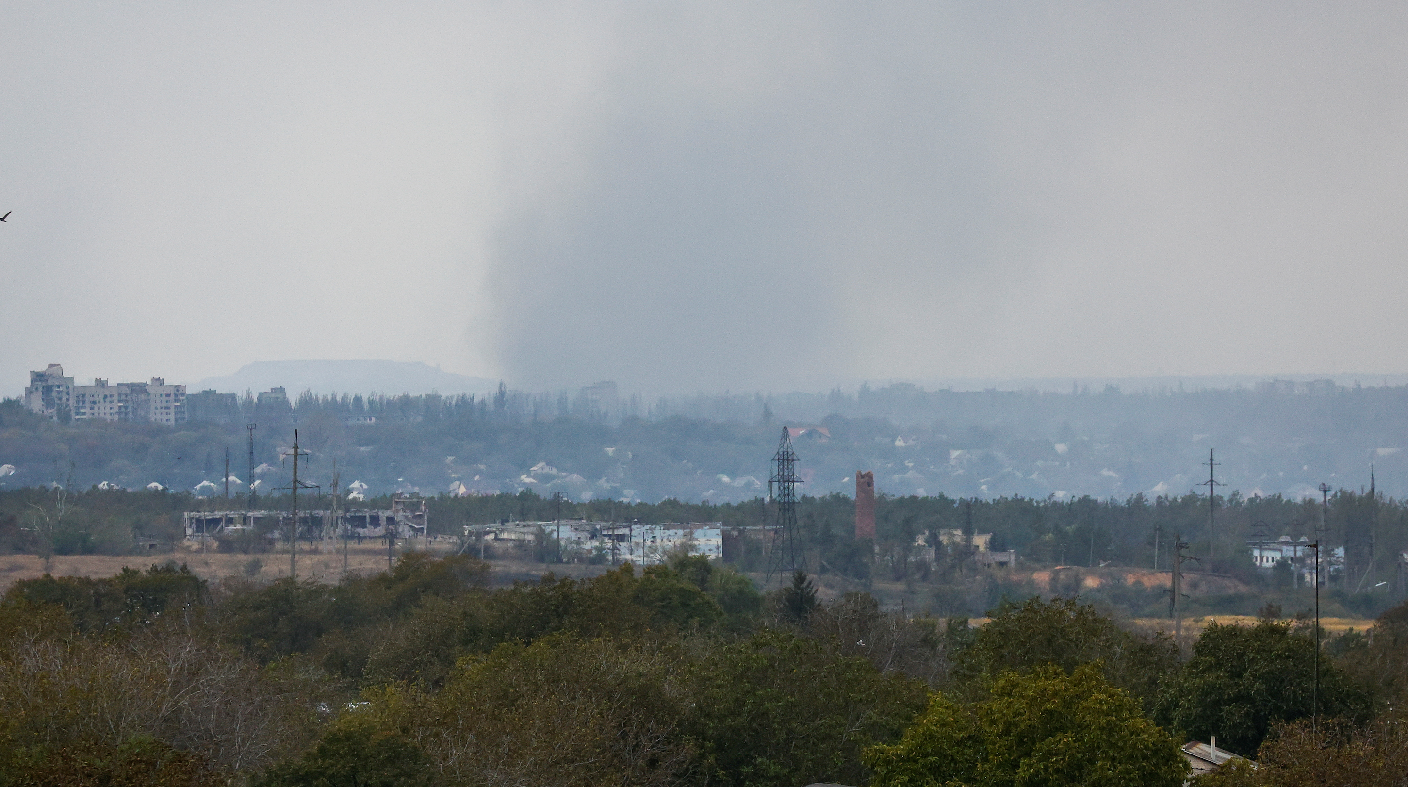 Russian forces intensify pressure on Ukraine's Avdiivka, Kherson