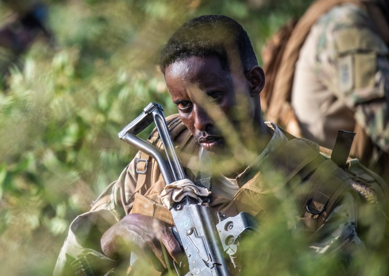 Somalia says it's working to rescue UN helicopter passengers from Al-Shabab