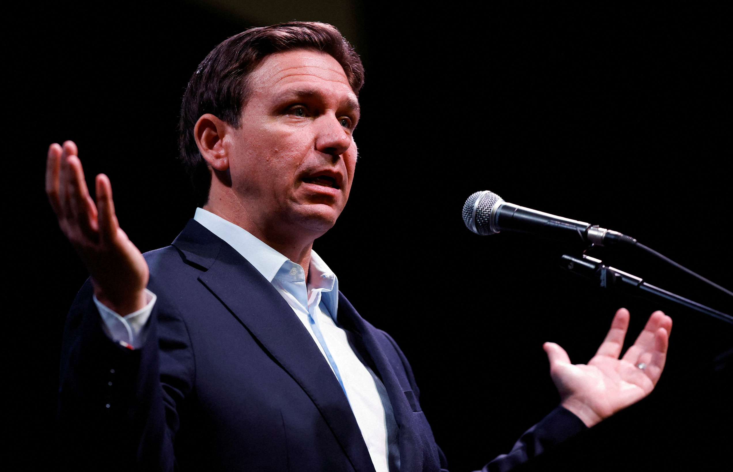 Ron DeSantis ends 2024 campaign, endorses Trump over Haley as New Hampshire vote looms