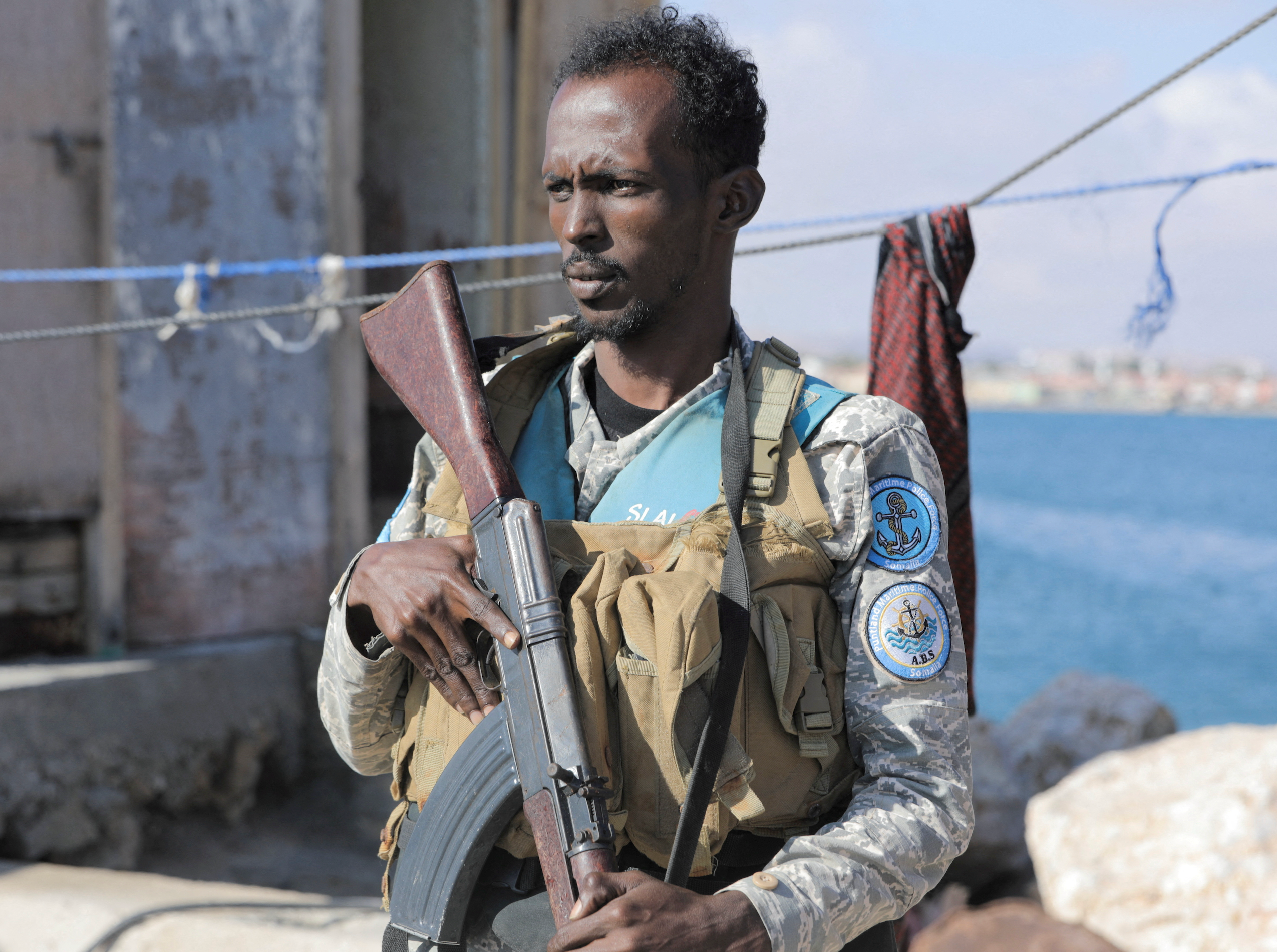 Return of Somali pirates adds to crisis for global shipping companies