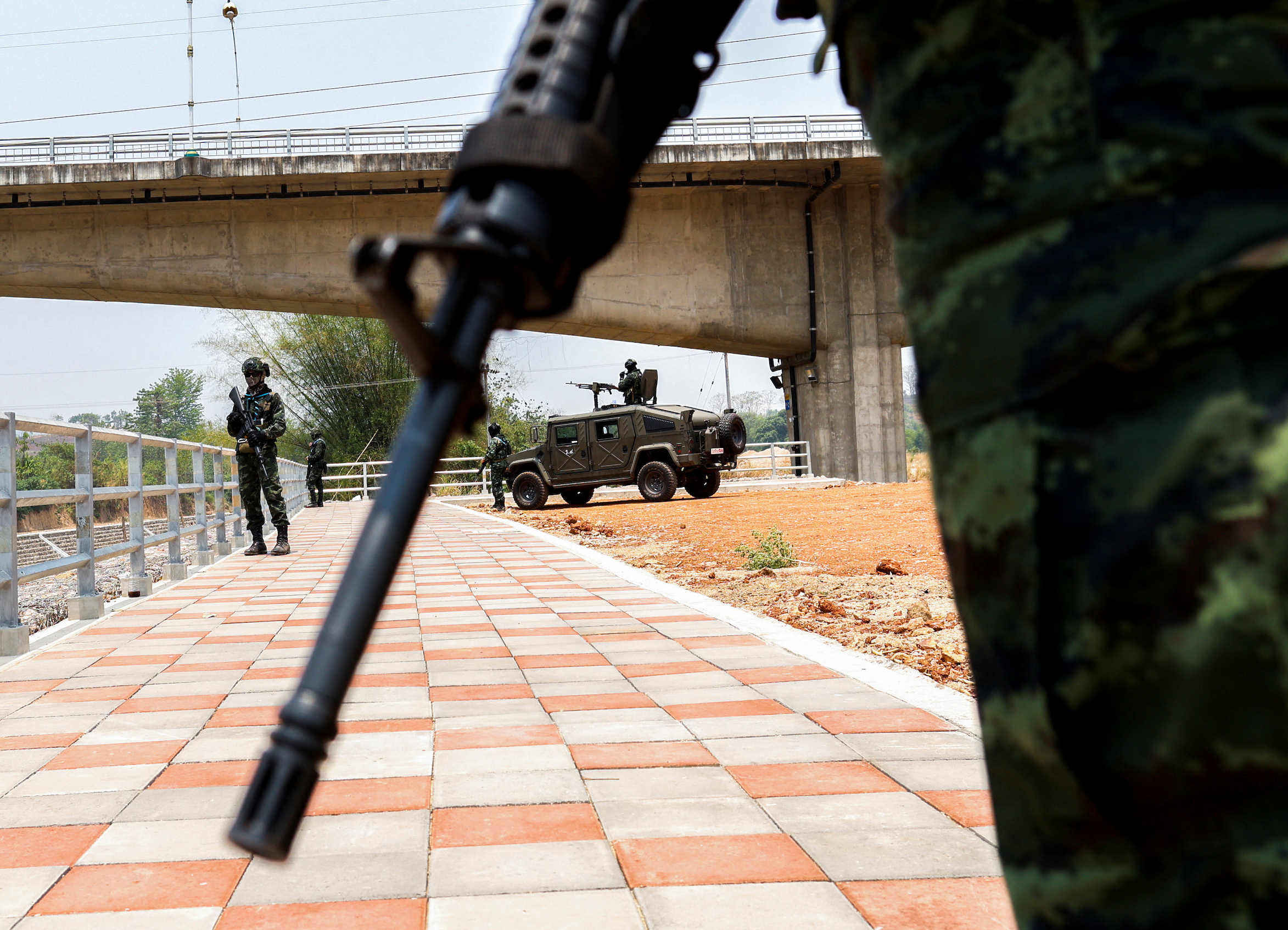 Myanmar troops retreat as rebels declare control over key border town